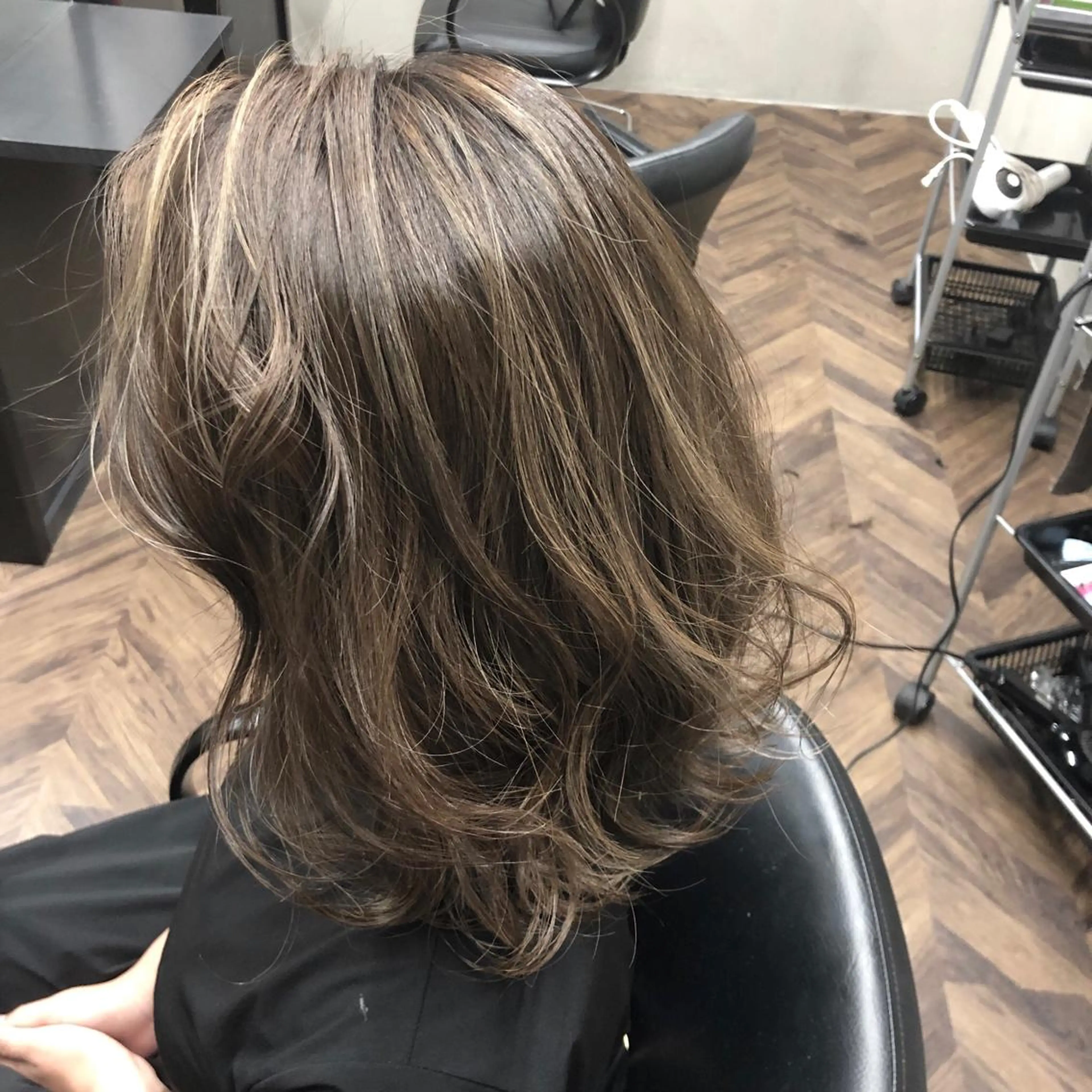 ミディアム カラー ヘアアレンジ カット ヘアカラー 山崎 義弘のヘアスタイル