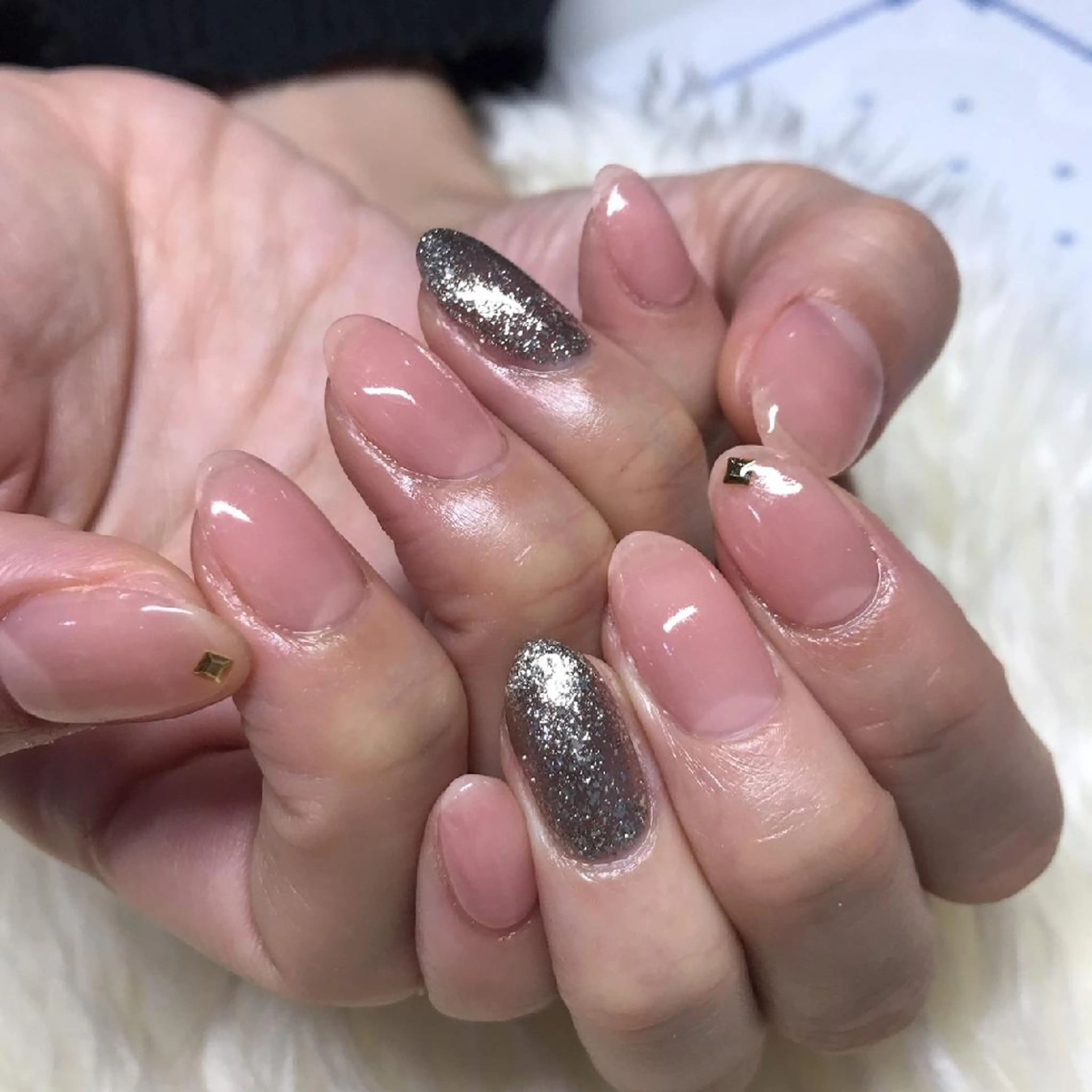 ネイル アートネイル ワンカラーネイル ハンドネイル Nail&eye Belire 新宿のネイルデザイン