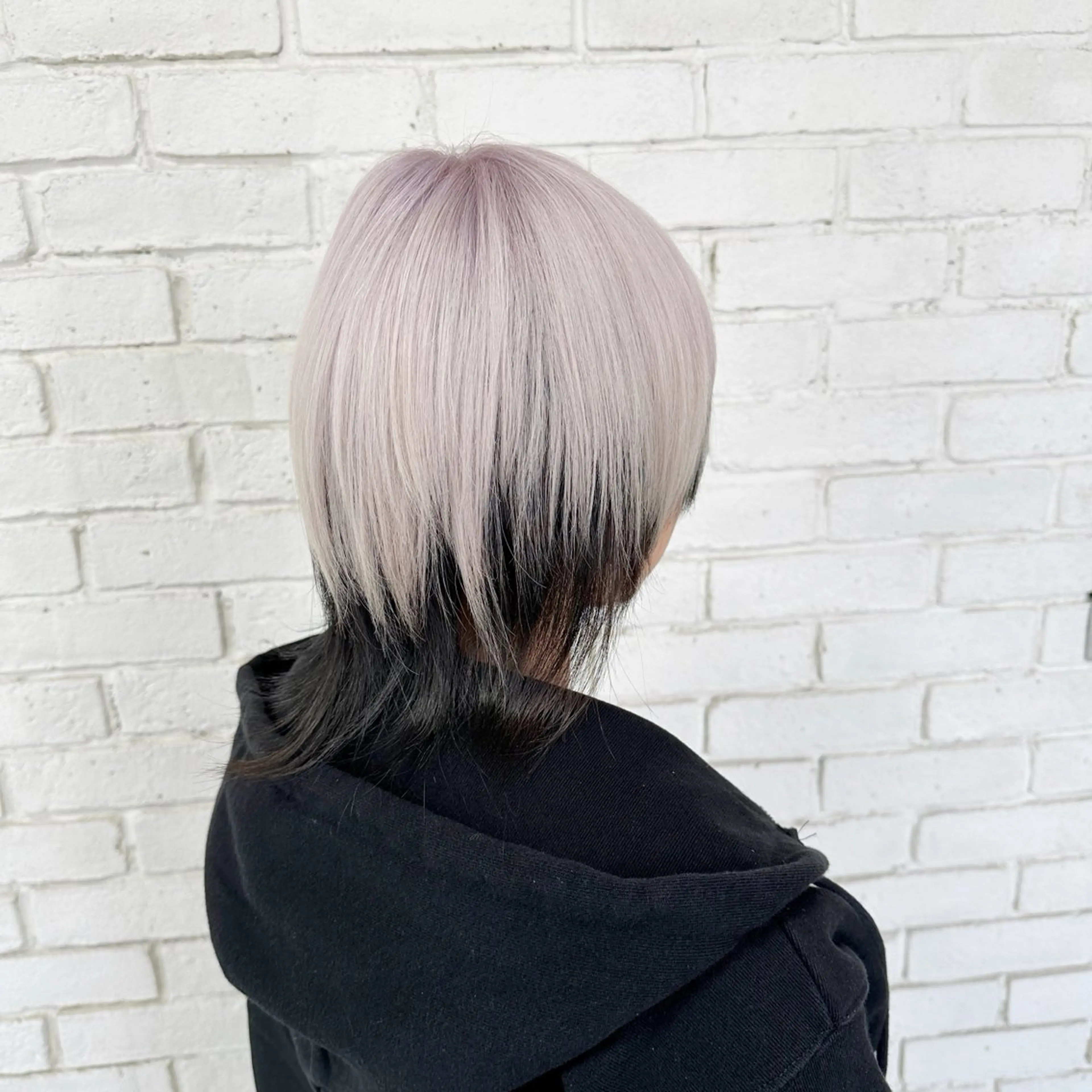 ミディアム くびれヘア エクステ 韓国風ヘア レイヤーカット ウルフカット カット ヘアカラー レイヤーブリーチ特化 ホワイト専門/岸のヘアスタイル