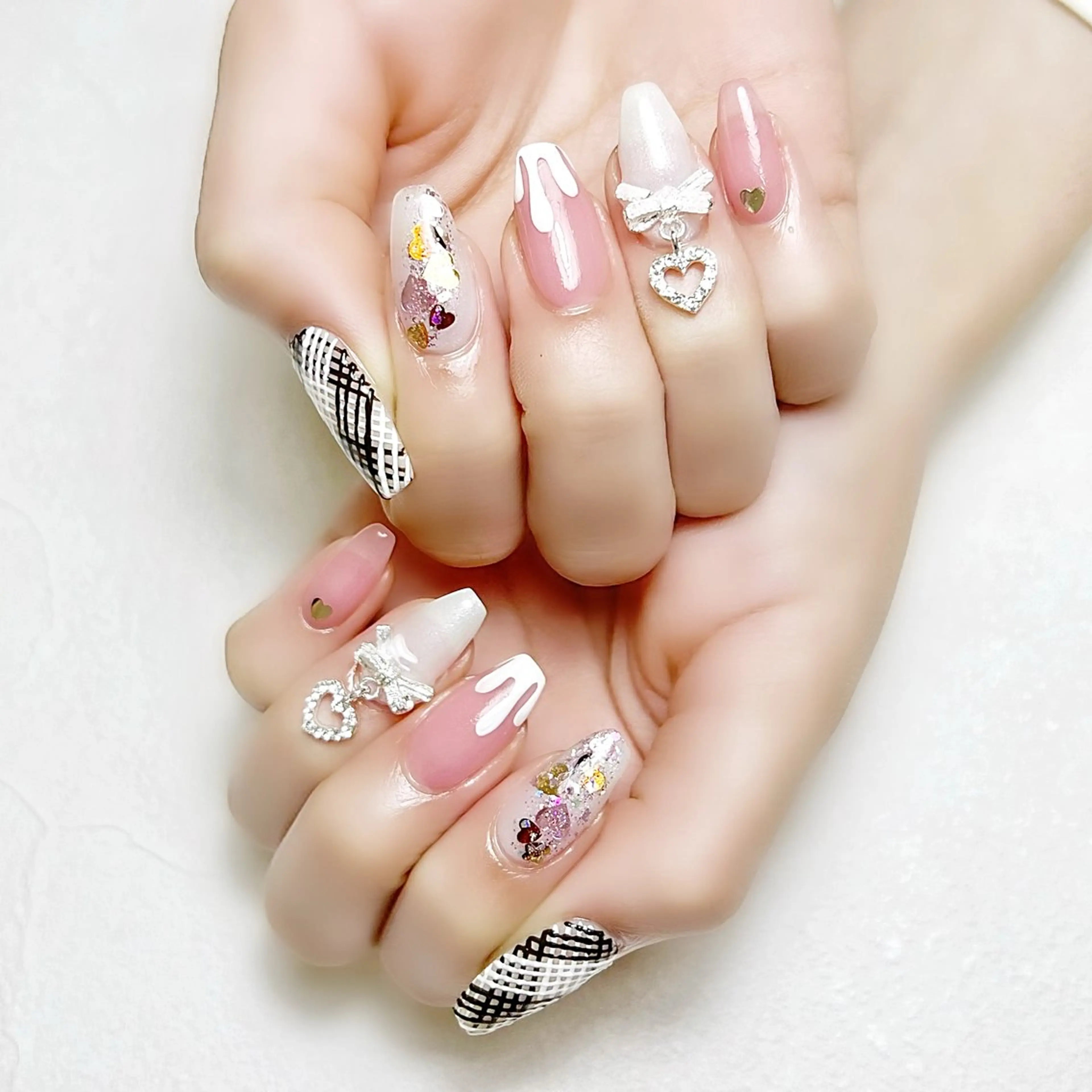 ネイル ガーリー ハート バレンタイン rouse nail RISATOのネイルデザイン
