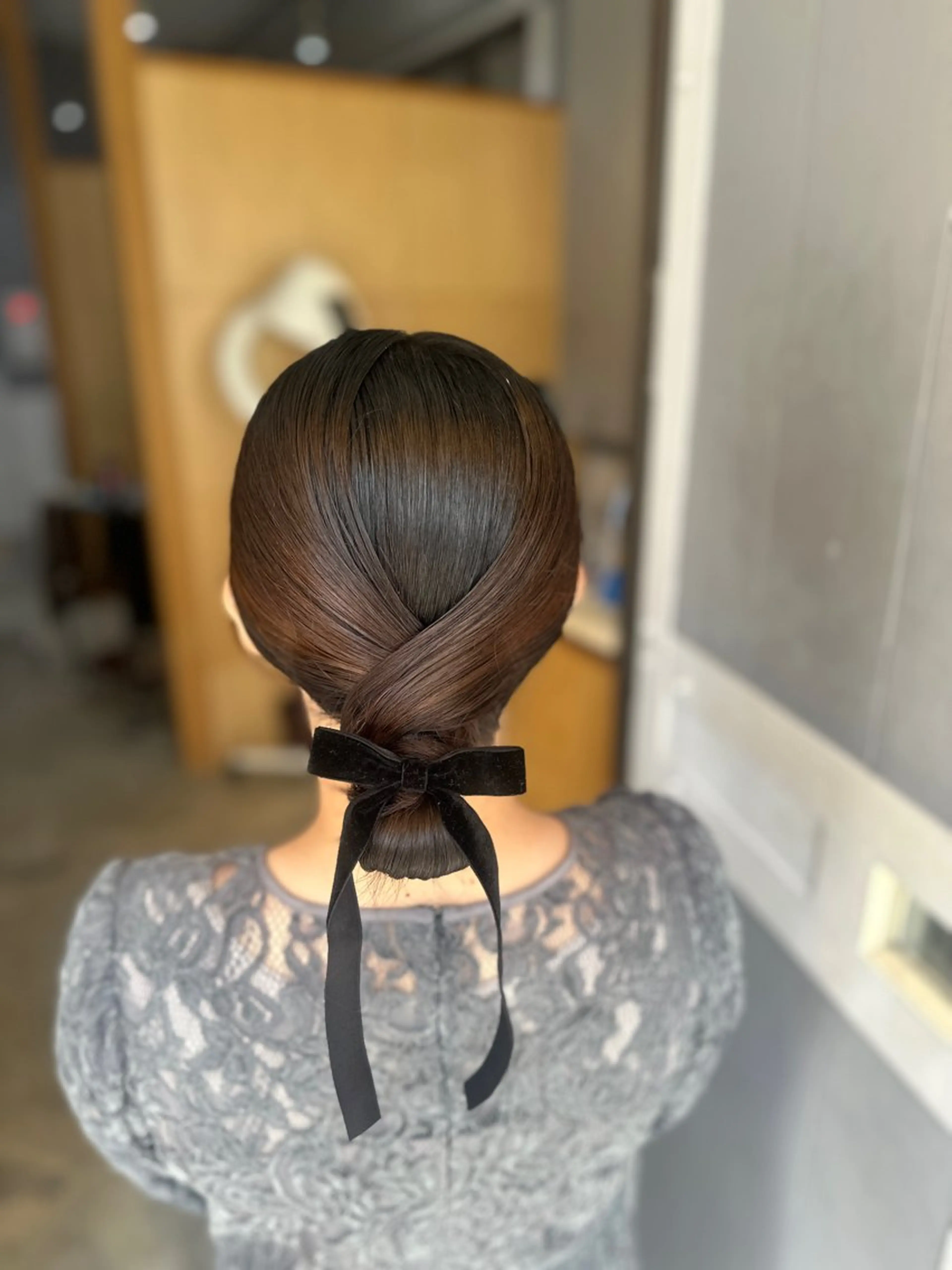 ミディアム miloc MOMOKAのヘアスタイル