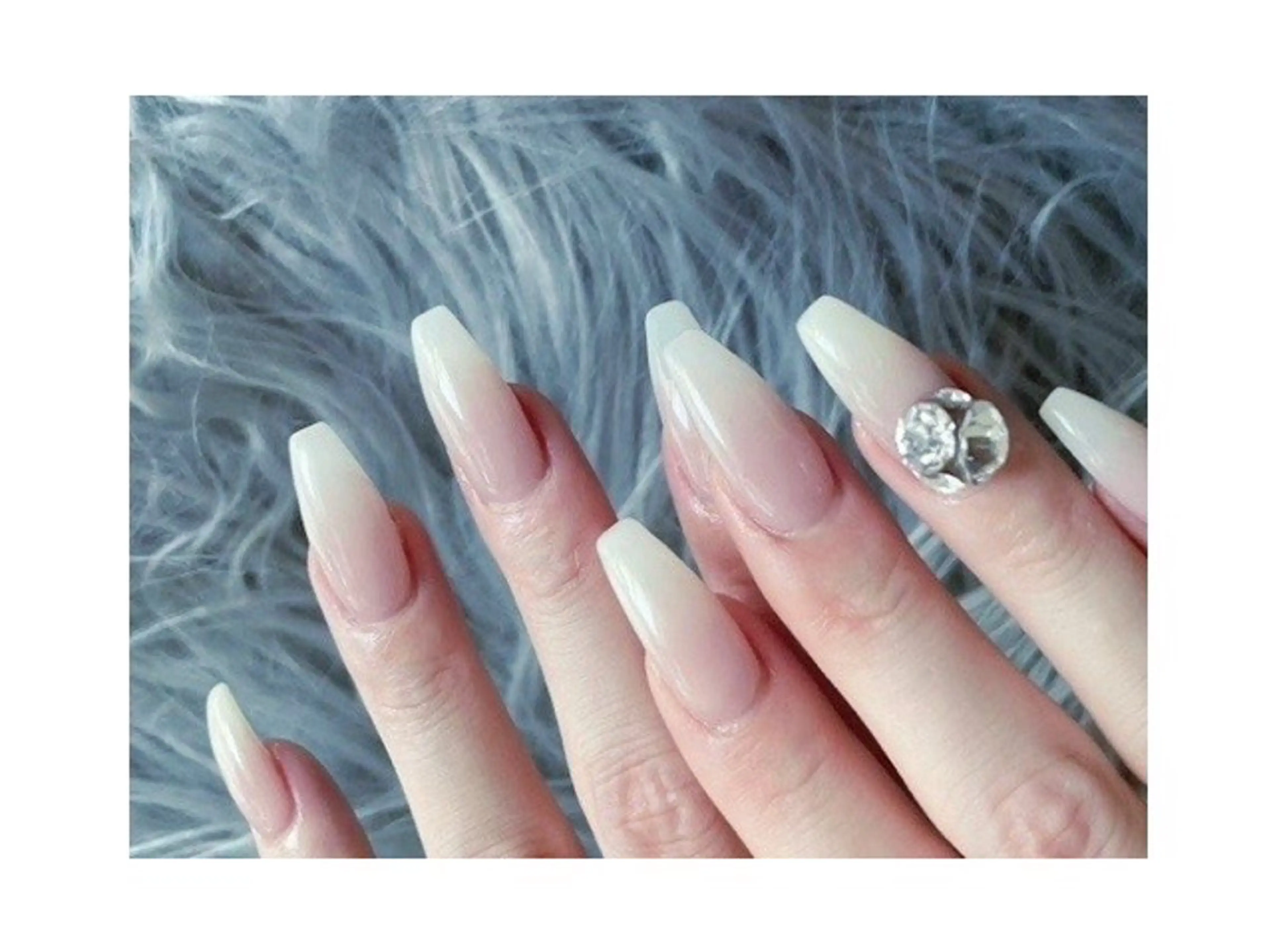 ネイル ハンドネイル ハンドケア pink ladyサロン所属・べ にのネイルデザイン