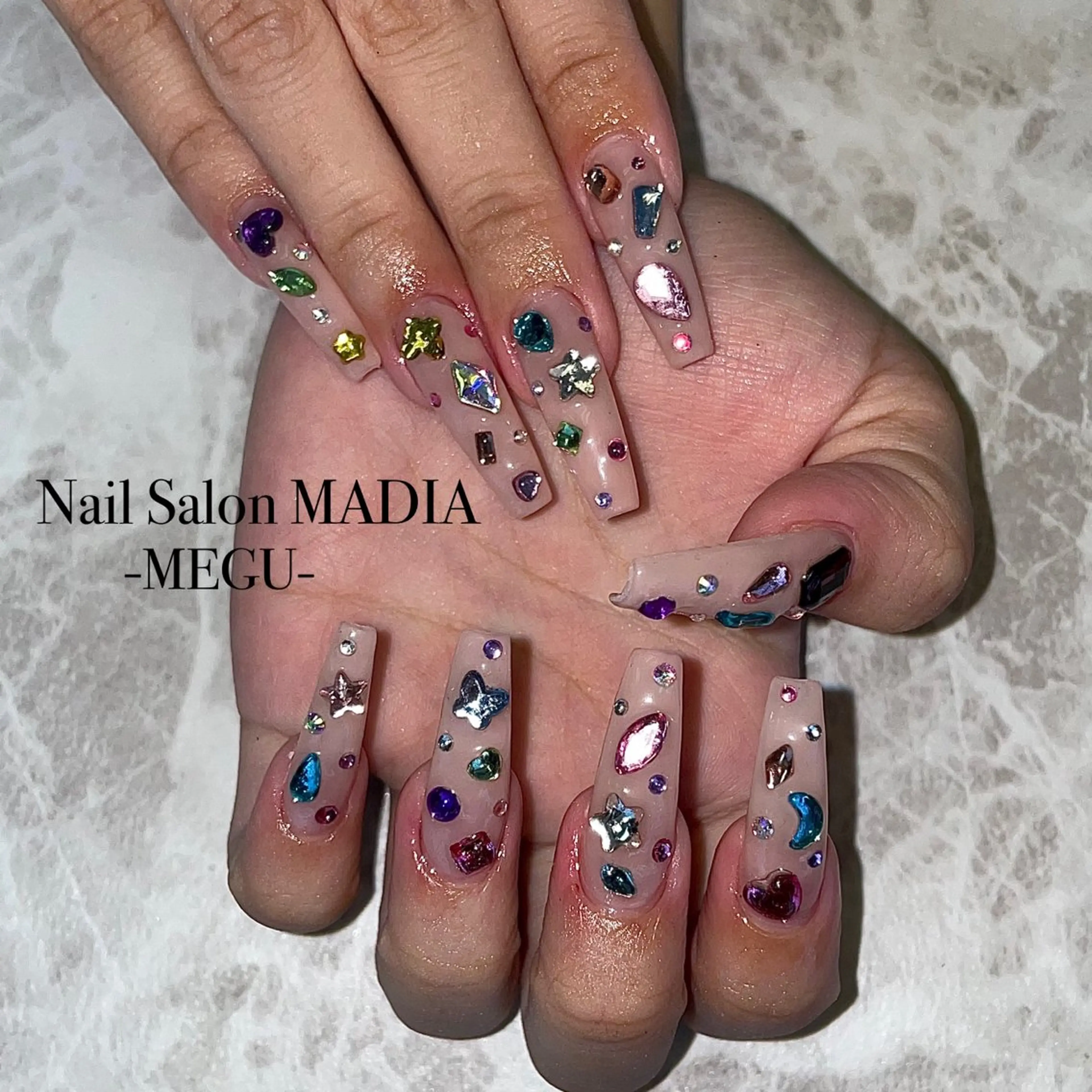 ネイル MADIA MEGUのネイルデザイン