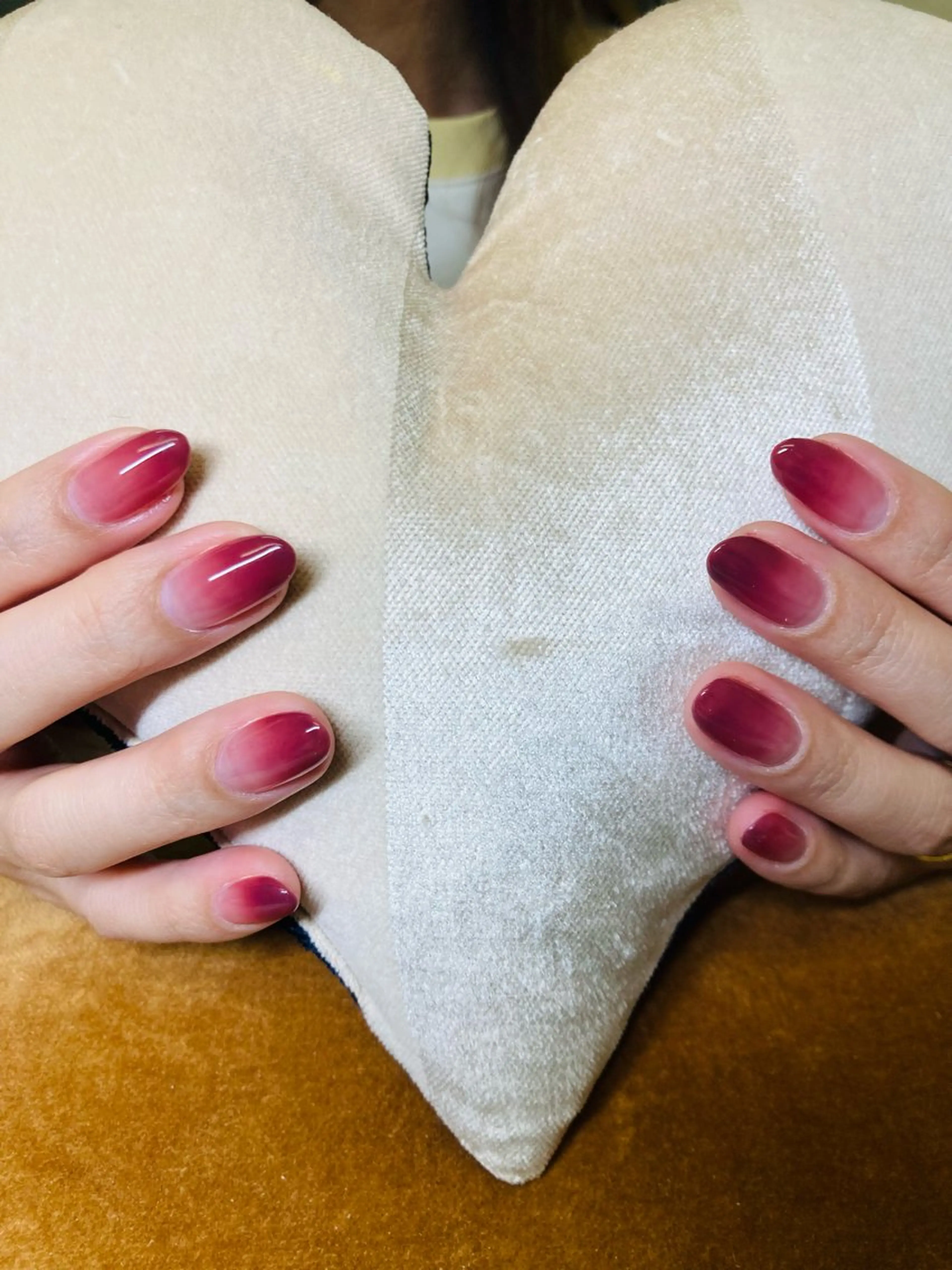 ネイル ECLAT エクラ所属・寺山 千鶴のネイルデザイン