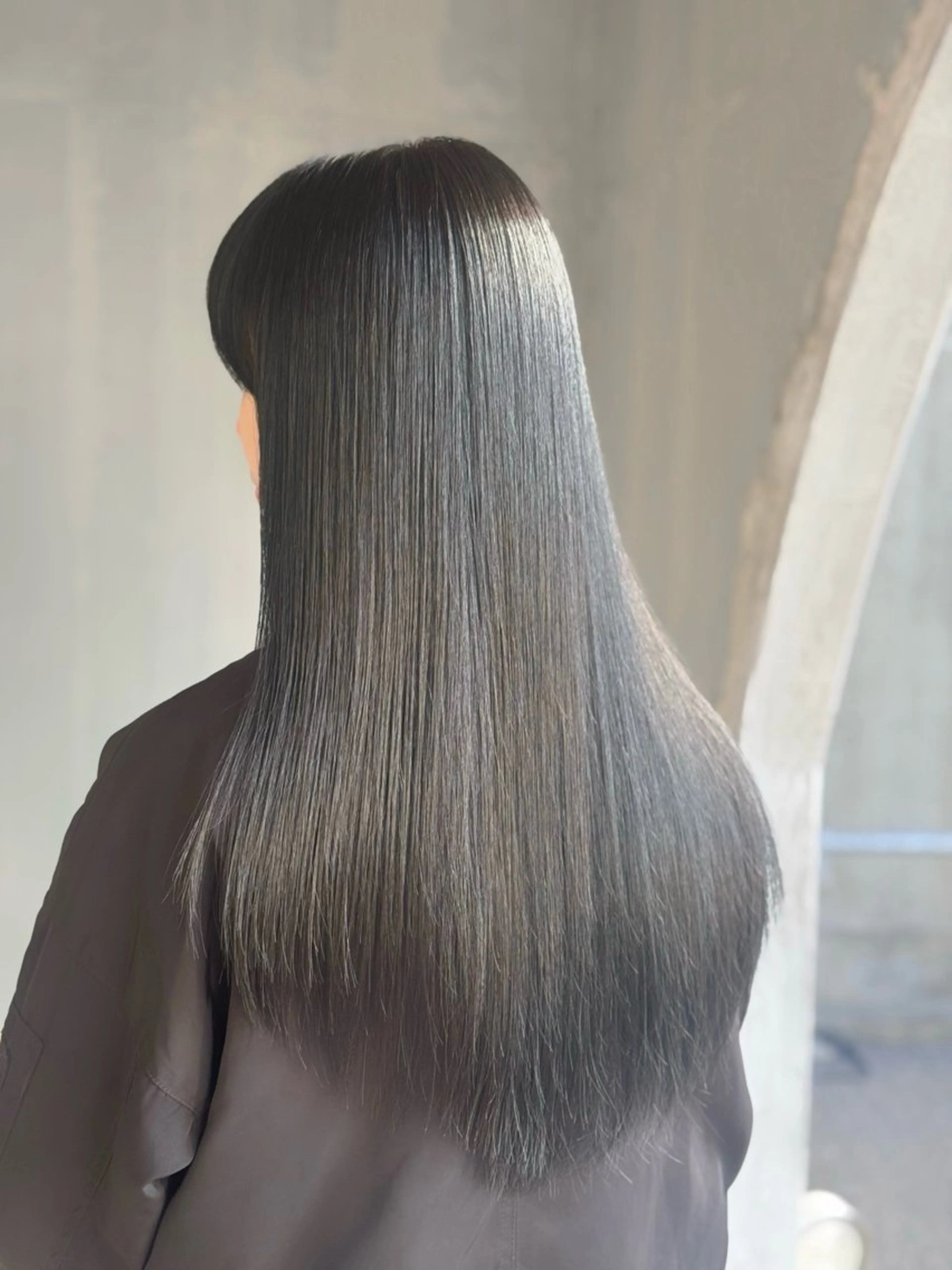 ロング カラー ウルフ/レイヤー /パーマ ナユタのヘアスタイル