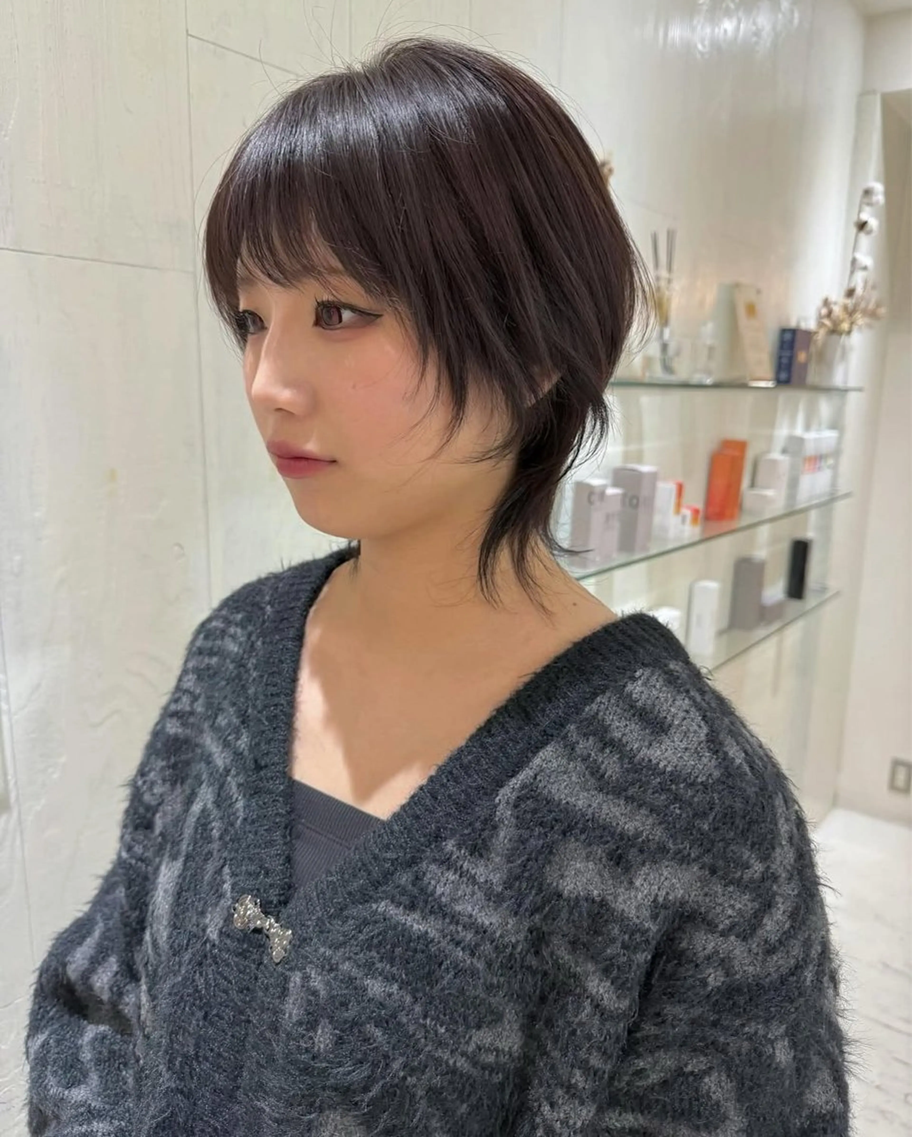 ミディアム カラー 顔まわりレイヤー 顔周りカット レイヤーカット ウルフカット ウルフレイヤー カット ヘアカラー トリートメント 河合秀明/ショート /ボブ/レイヤーのヘアスタイル