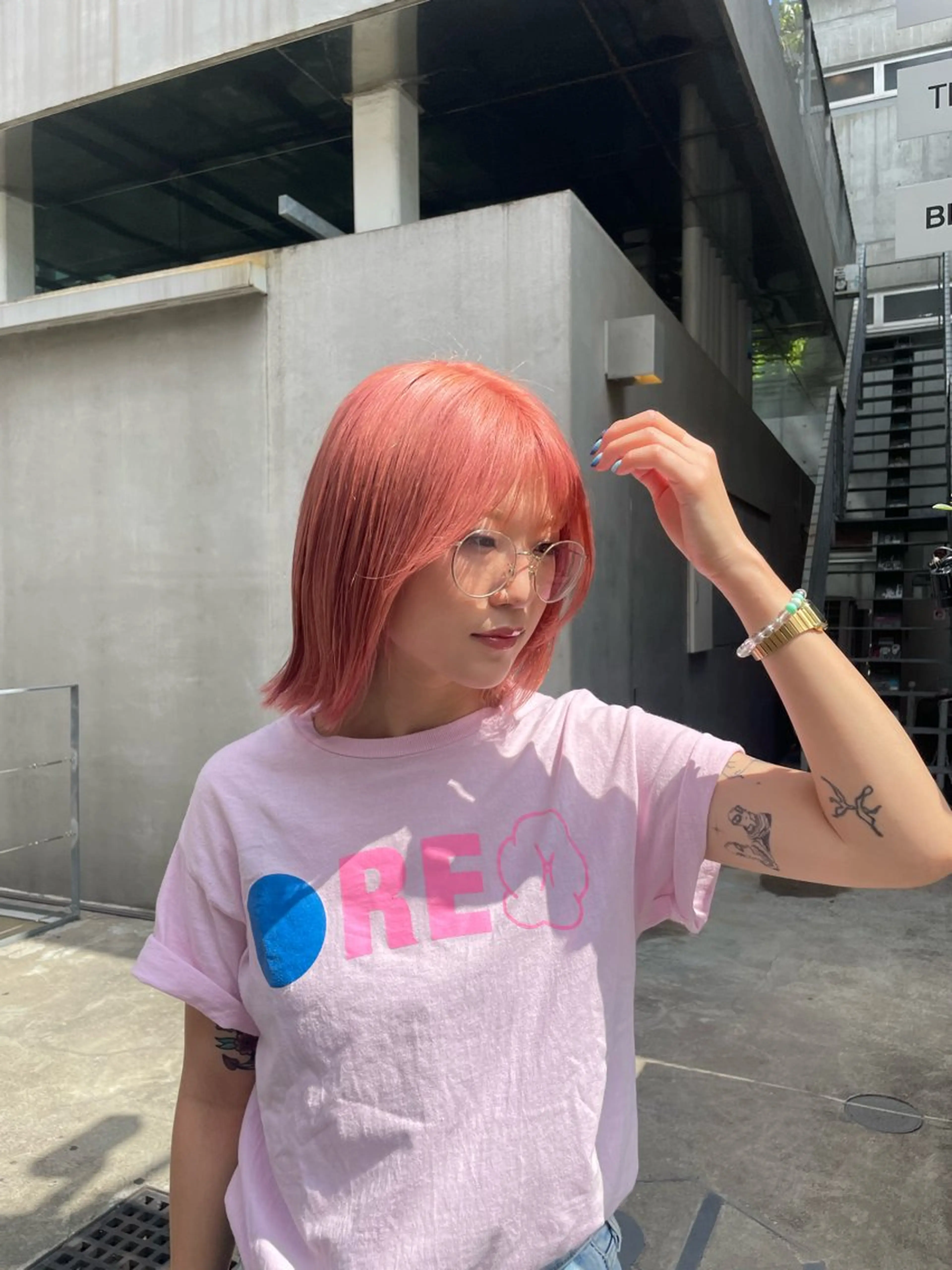 ミディアム カラー ブリーチ ピンクカラー メンズパーマ特化 園田　楓莉のヘアスタイル