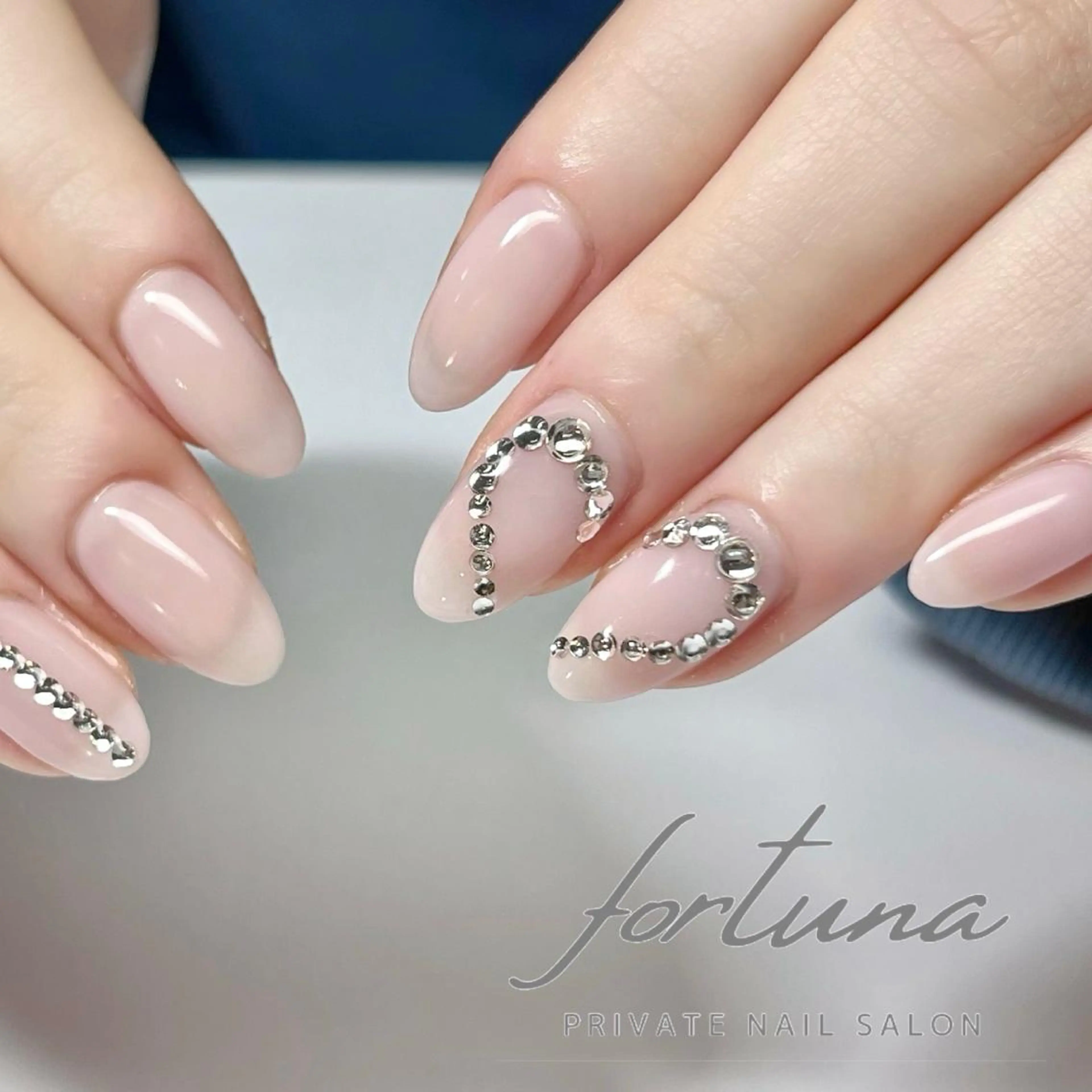 ネイル ハート ストーンネイル ハンドネイル fortuna 武藤裕美のネイルデザイン