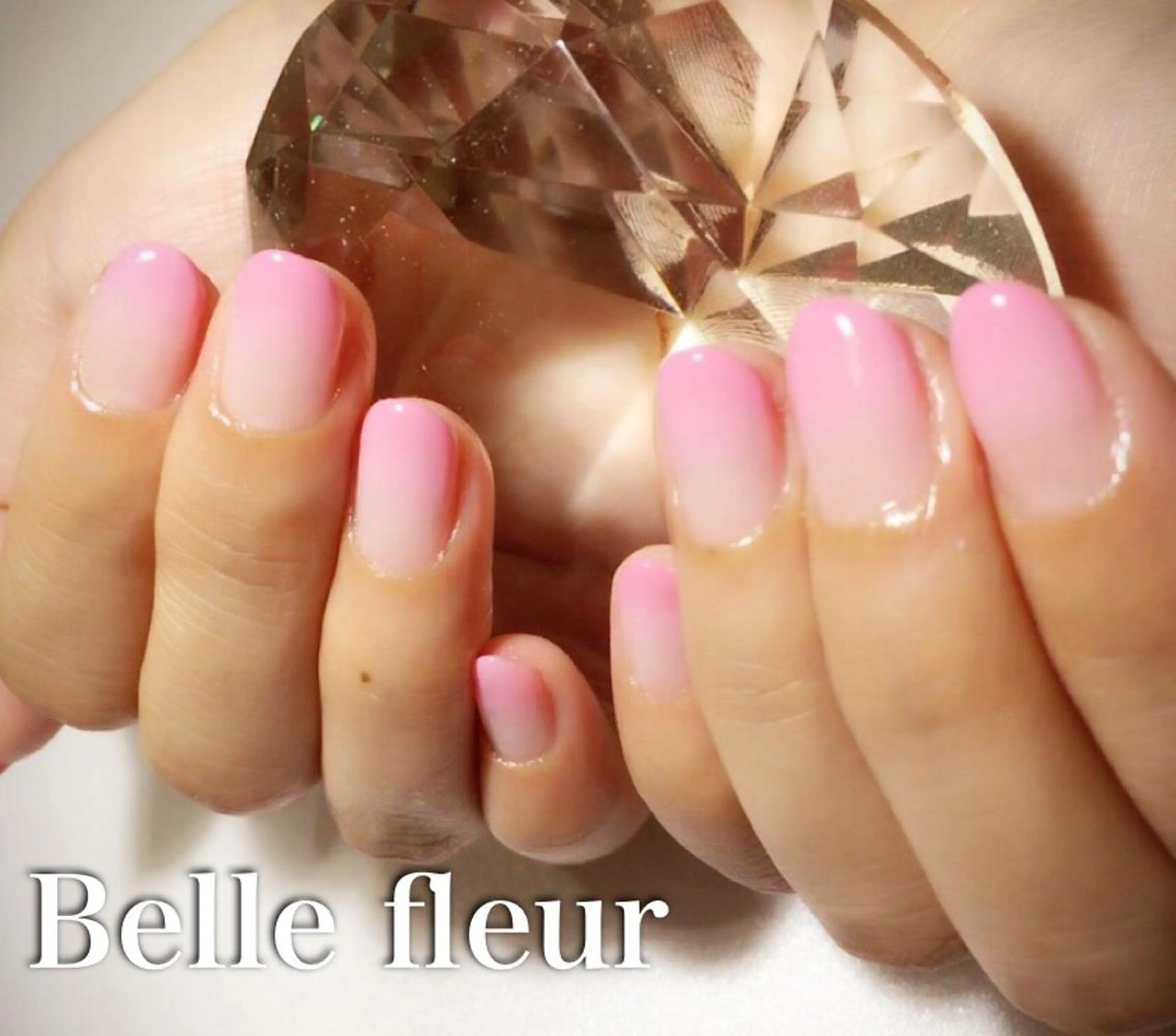 ミディアム ネイル Belle fleurのネイルデザイン