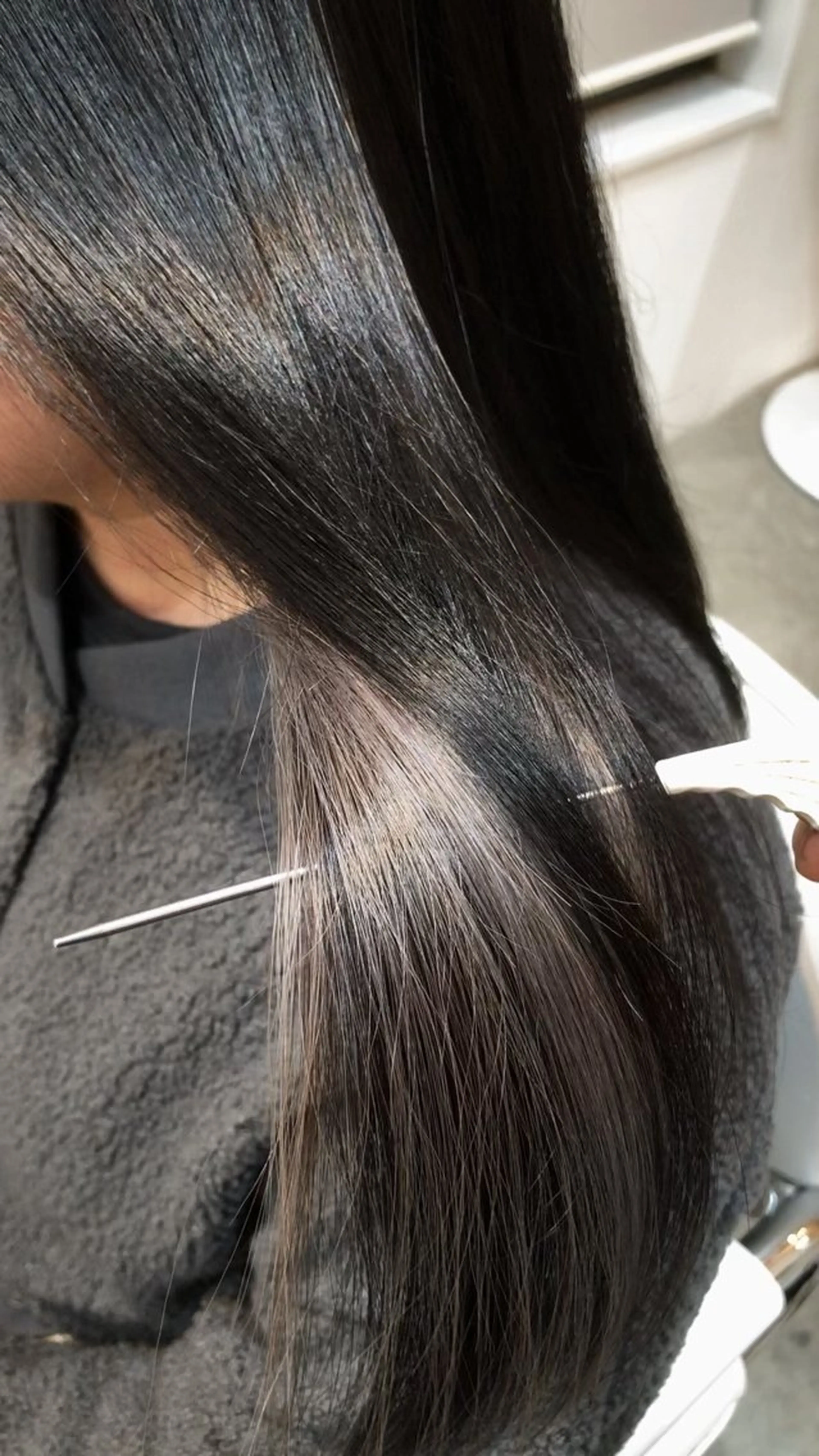 ロング カラー インナーカラー カット ヘアカラー トリートメント un ジュリアのヘアスタイル