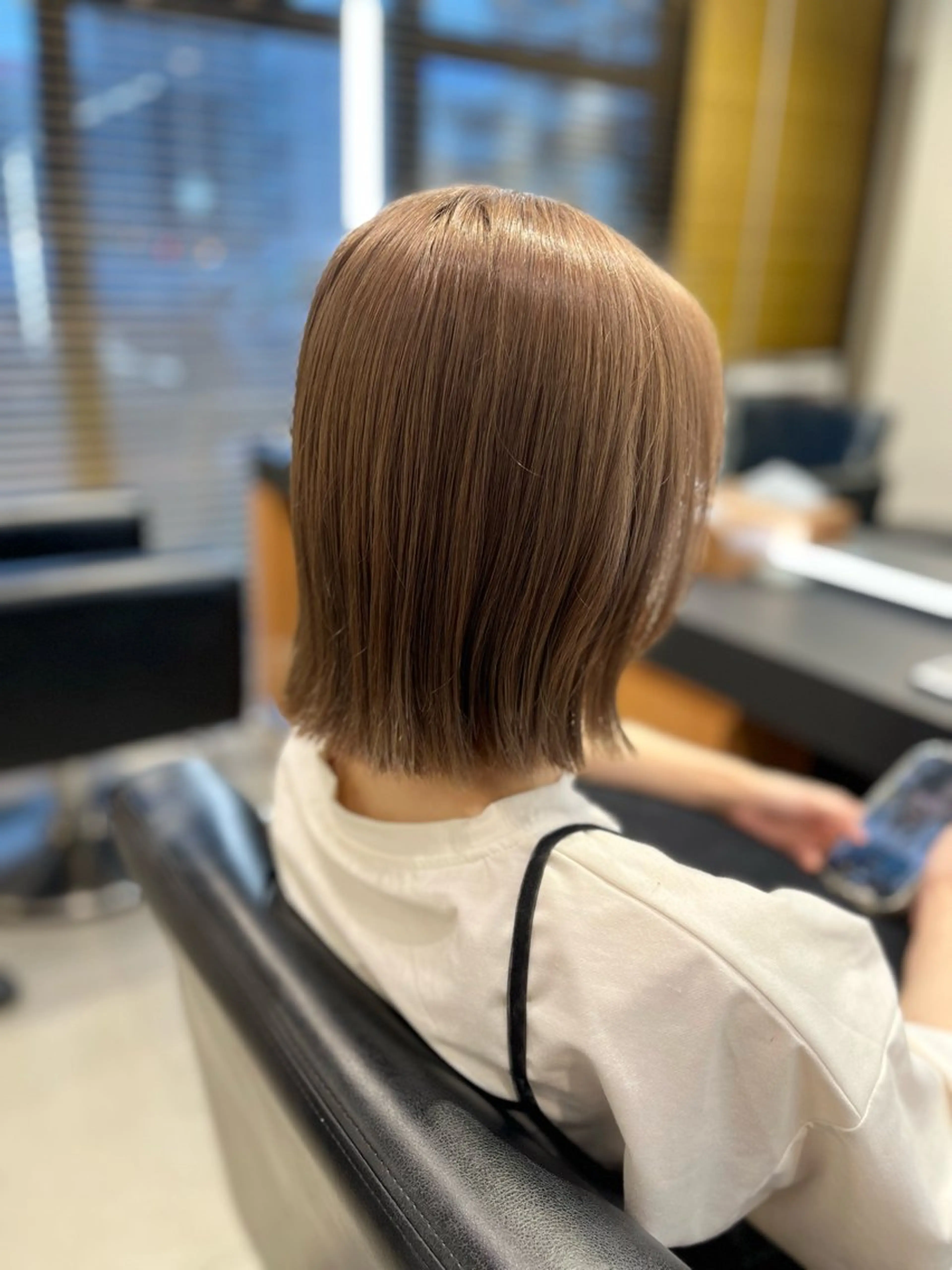 ミディアム ボブ カット ヘアカラー トリートメント AYU (ému) 伏見/髪質改善のヘアスタイル