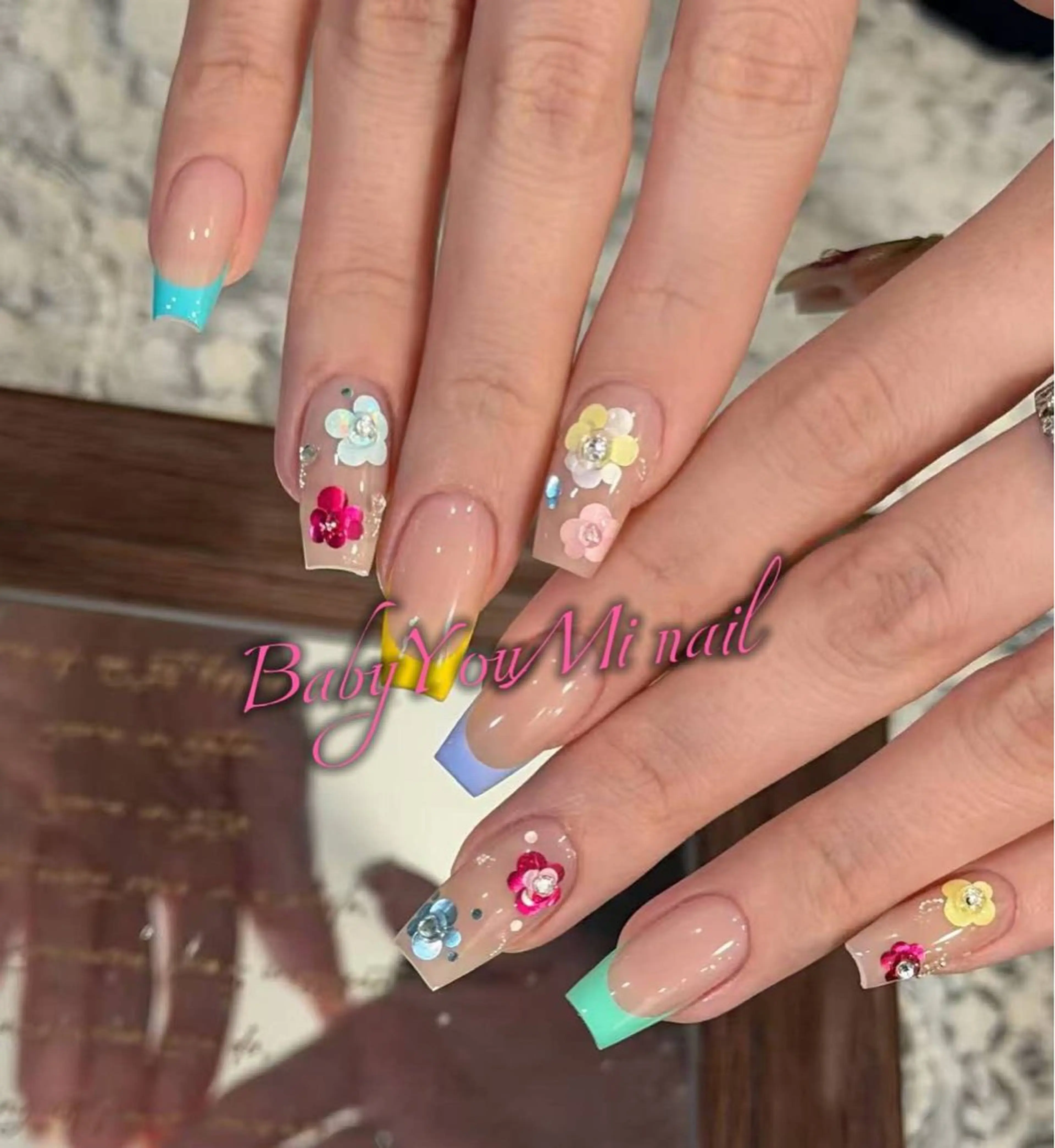 ネイル オーロラネイル 成人式 フットネイル フレンチネイル ジェルネイル ハンドネイル BabyYouMi ねねのネイルデザイン