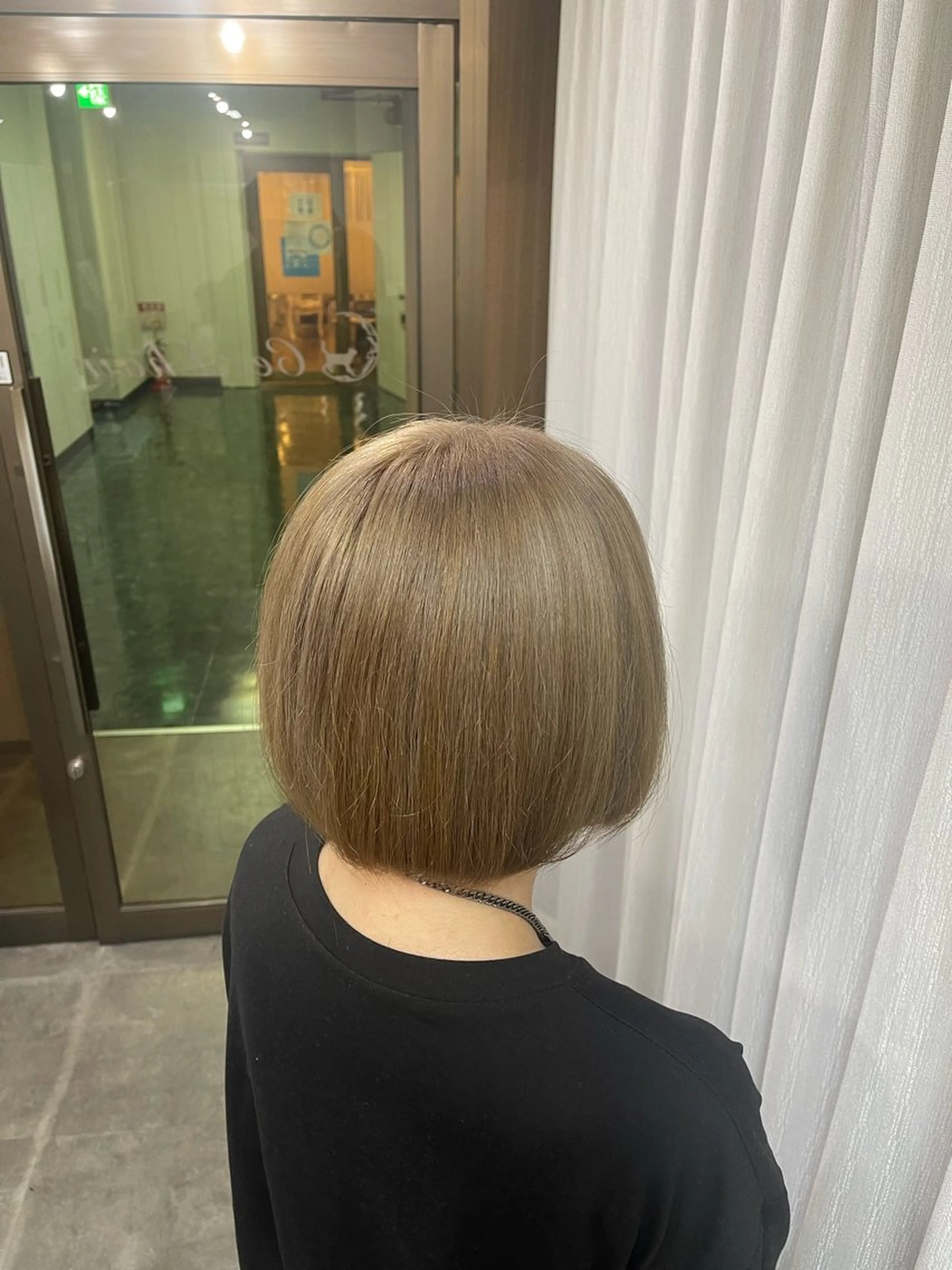 ショート カラー ベージュカラー ブリーチ ケアブリーチ デザインカラー ダブルカラー カット ヘアカラー トリートメント SOYON西大寺店所属・ダブルカラー/ 髪質改善💎安藤のヘアスタイル