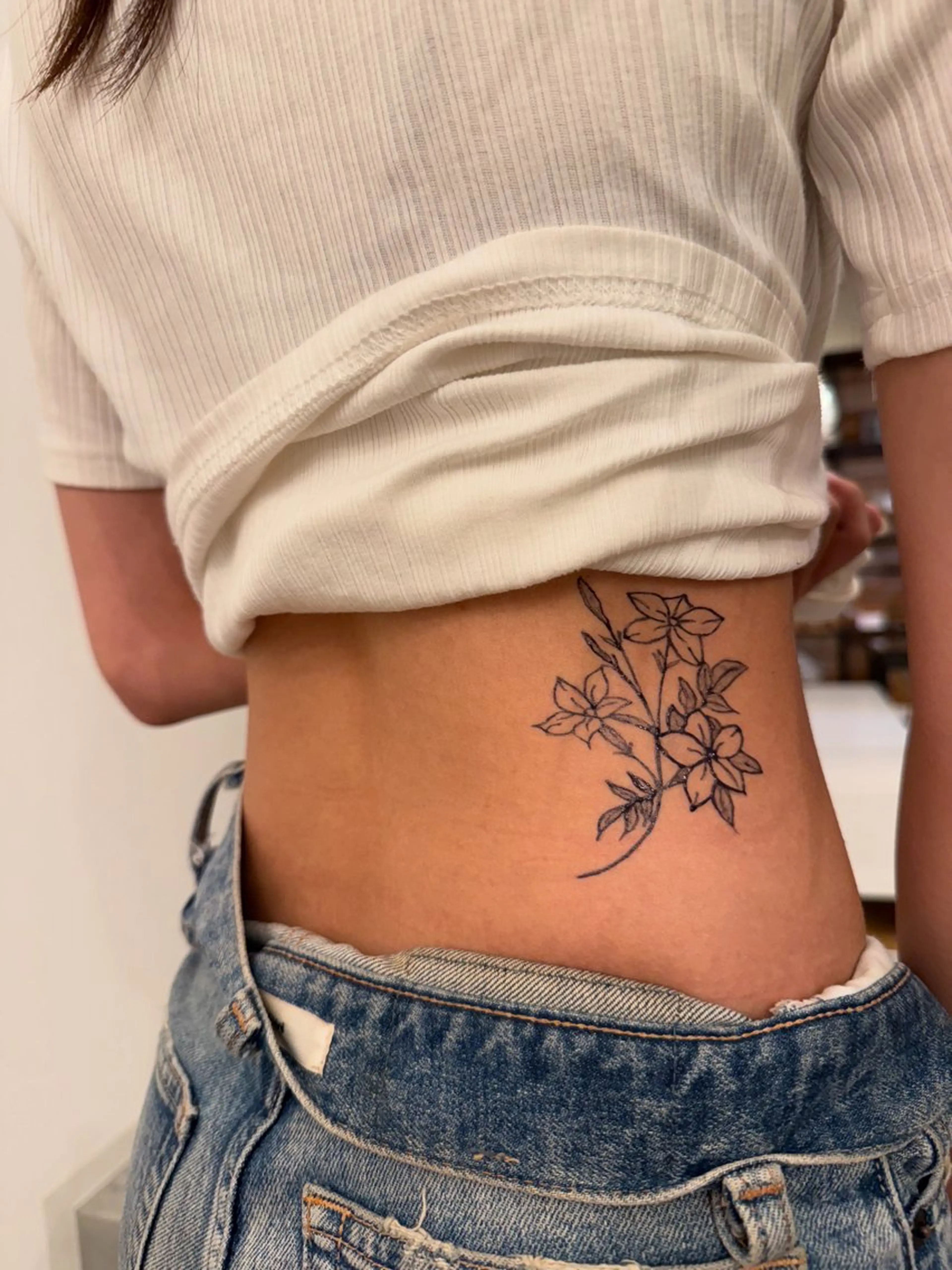 JAYU(mooiシェアサロン内)所属・JAYU タトゥー&ネイルのネイルデザイン