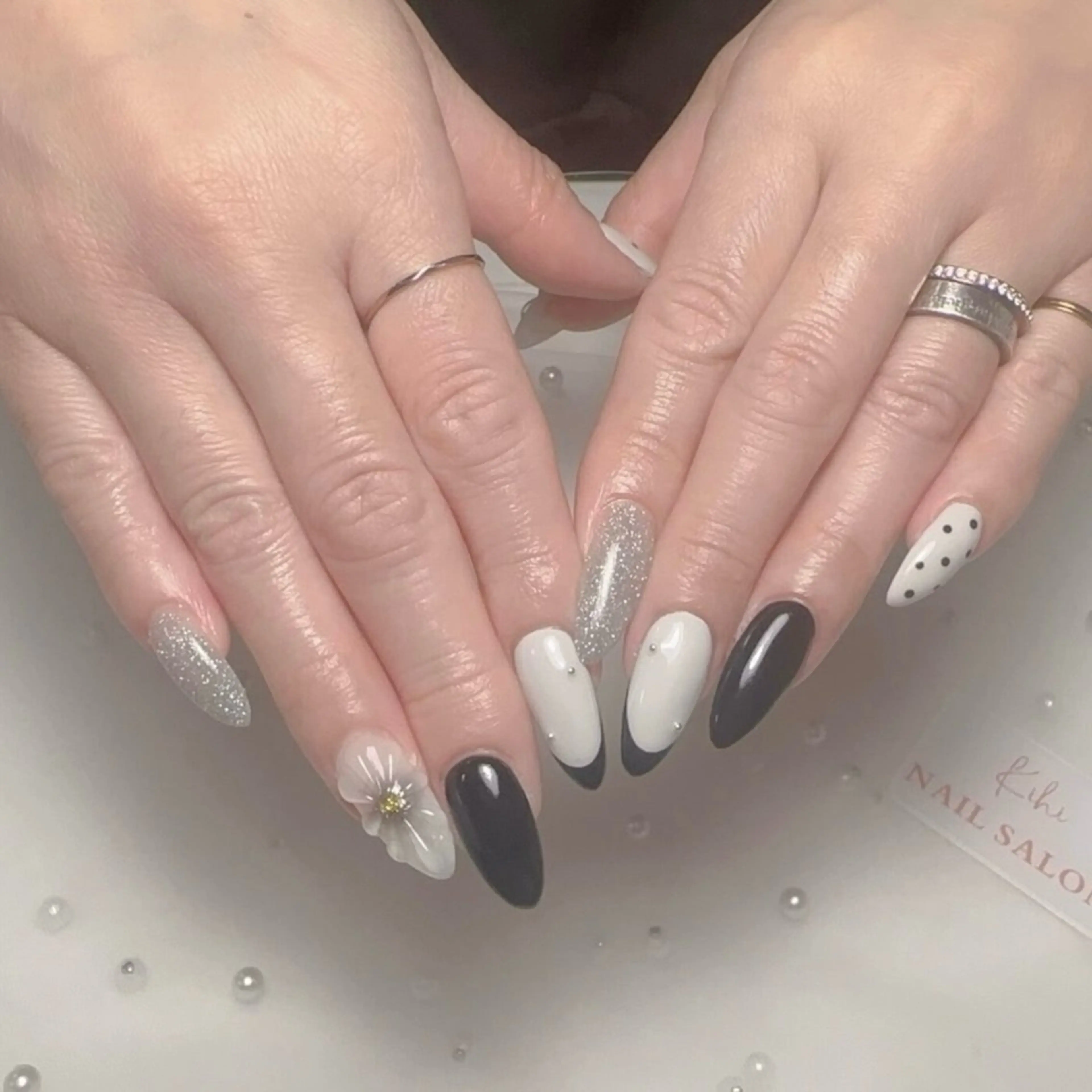 ネイル アートネイル フレンチネイル ジェルネイル グラデーション 韓国ネイル ハンドネイル 💕鈴木ユリ パラジェル/オフ無料のネイルデザイン