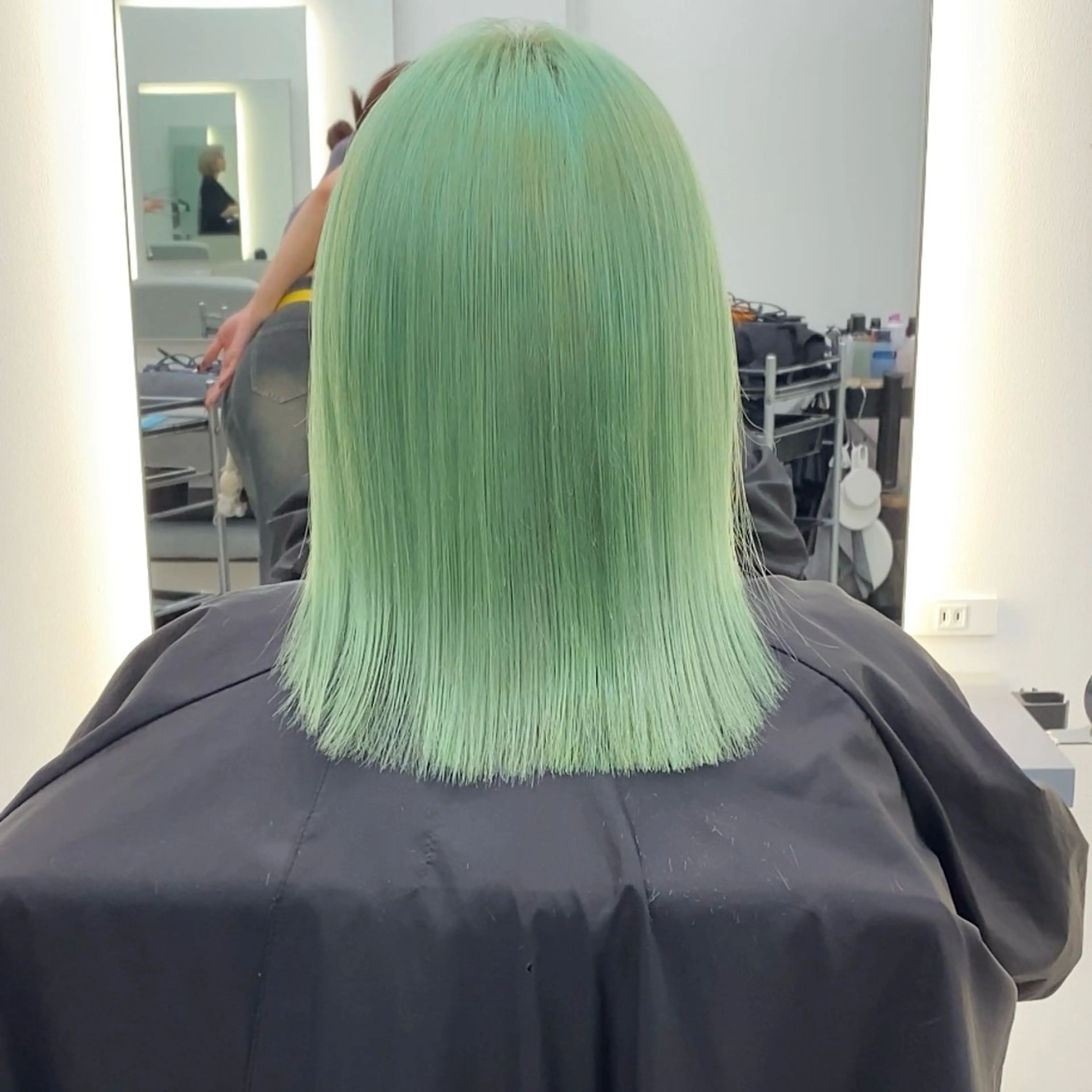 ミディアム カット ヘアカラー ウルフカット /ブリーチayamiのヘアスタイル