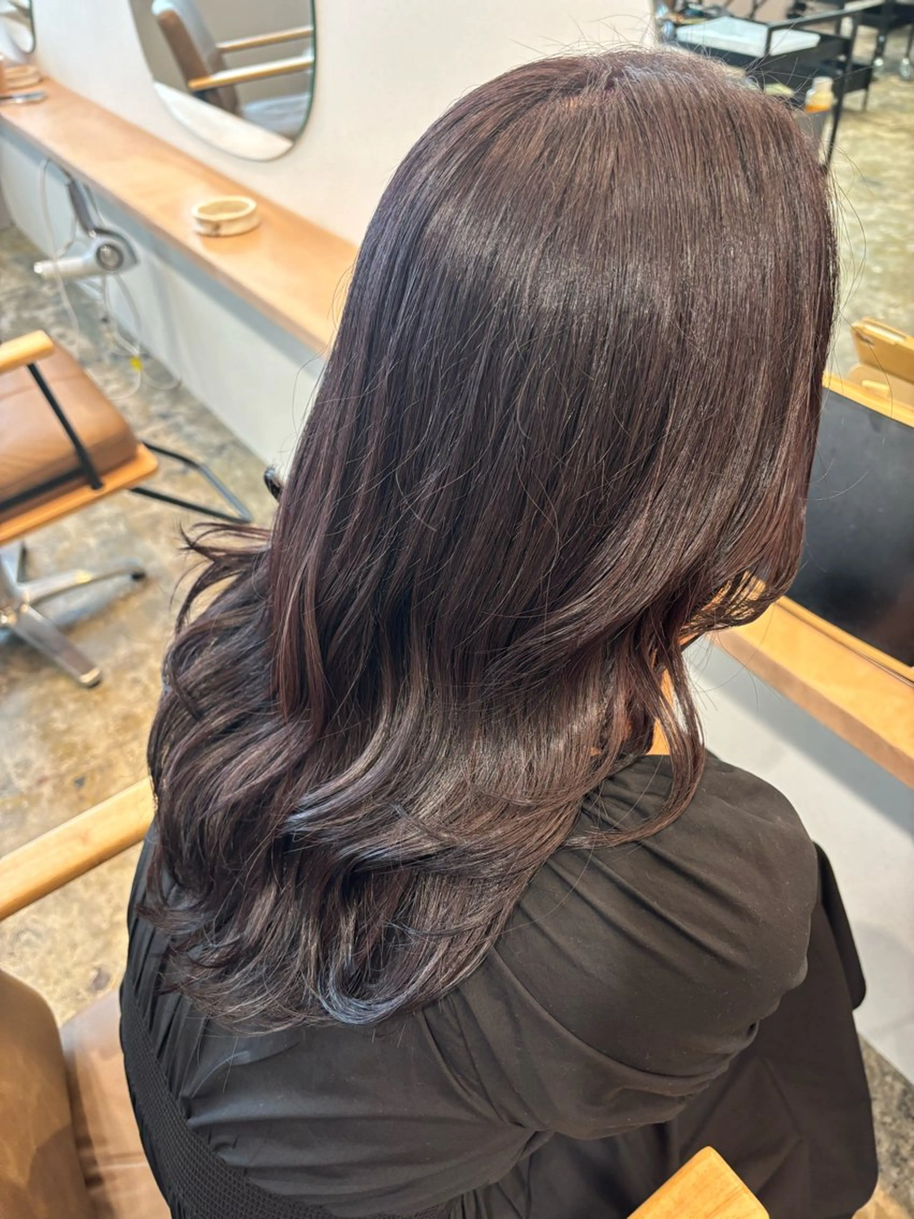 セミロング カラー カット ヘアカラー トリートメント モエカ -YUCCA-のヘアスタイル