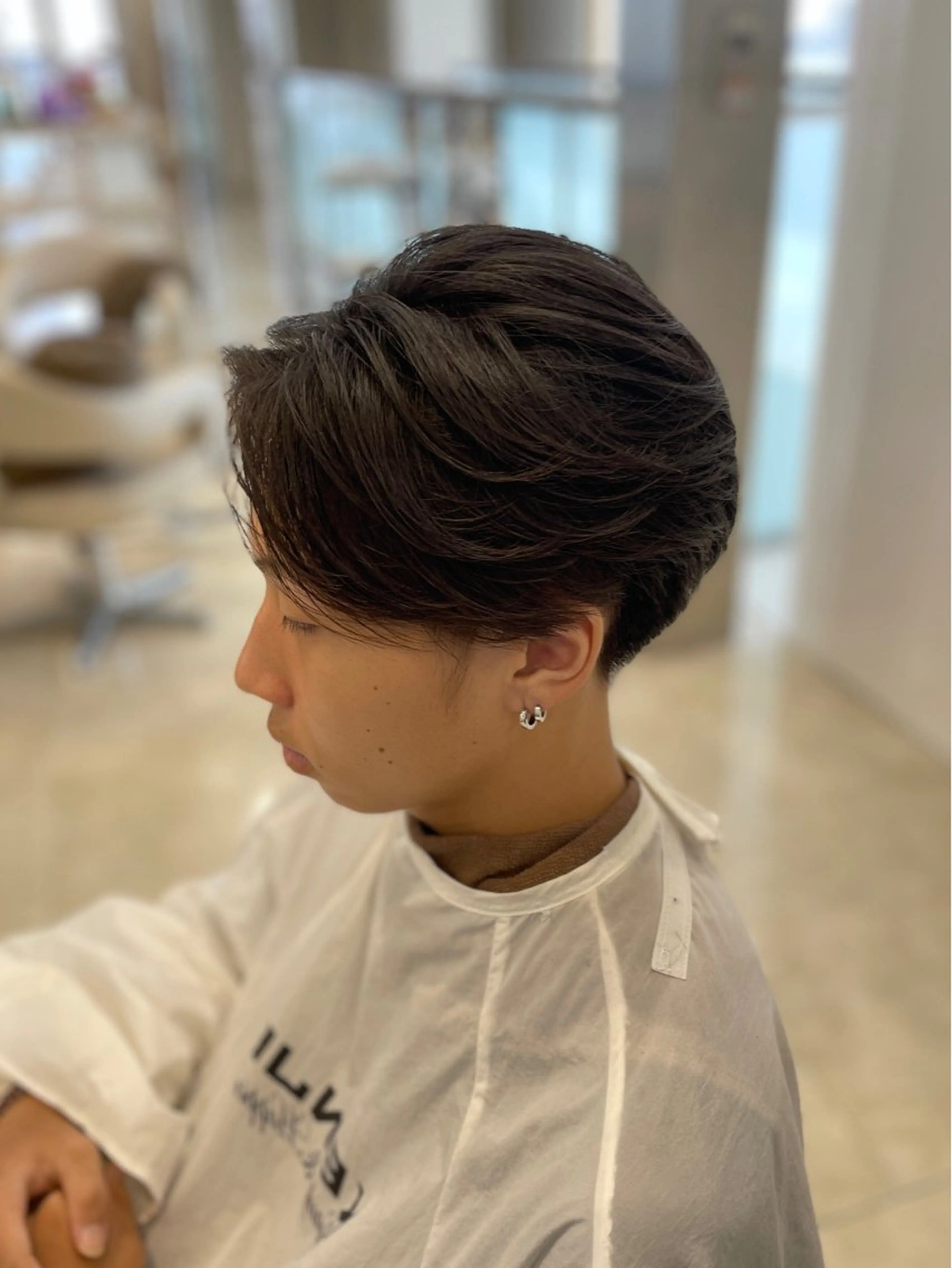 メンズ センターパート職人 ‪✂︎‬ トモキのヘアスタイル