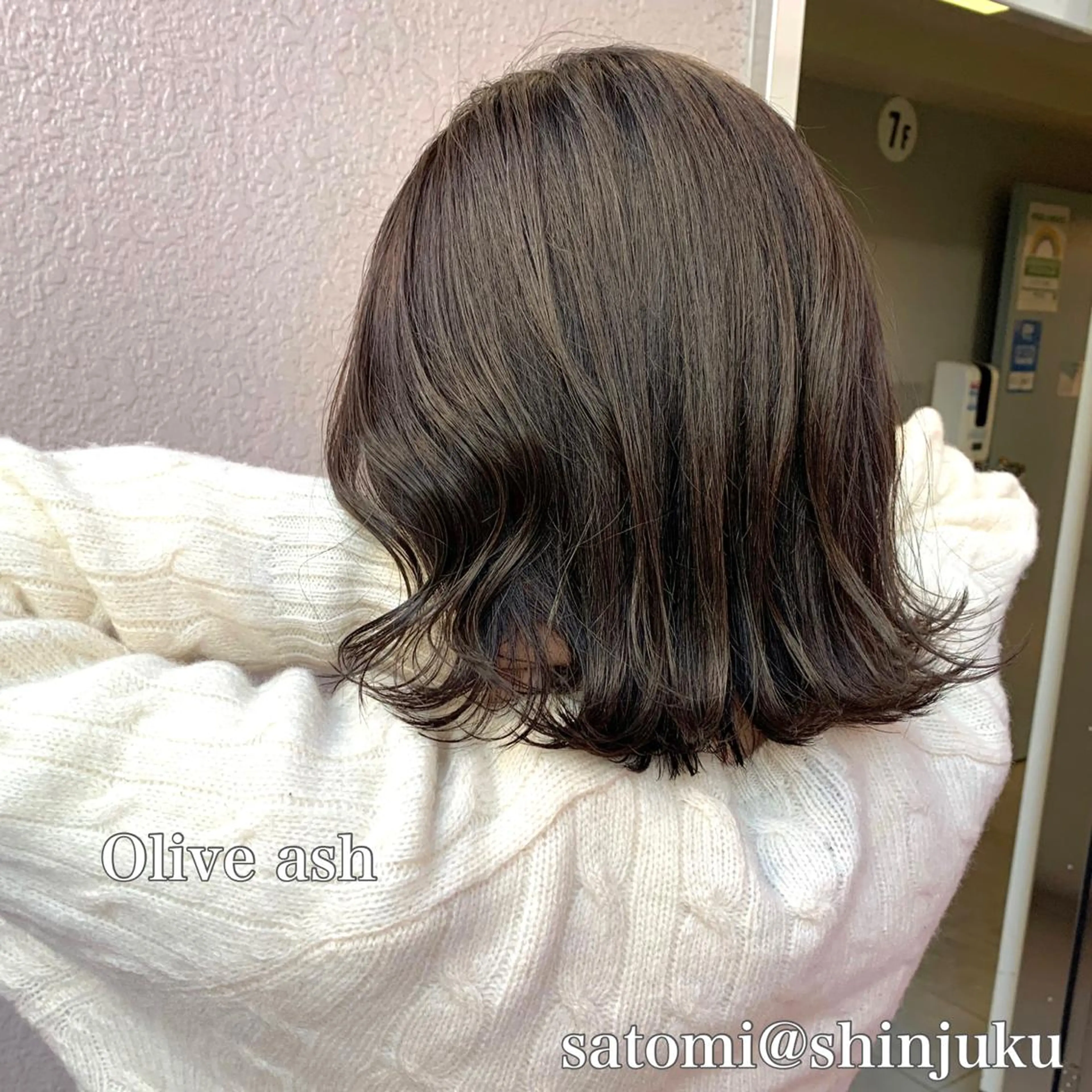 ミディアム カラー 淡色ふんわりhair 新宿satomiのヘアスタイル