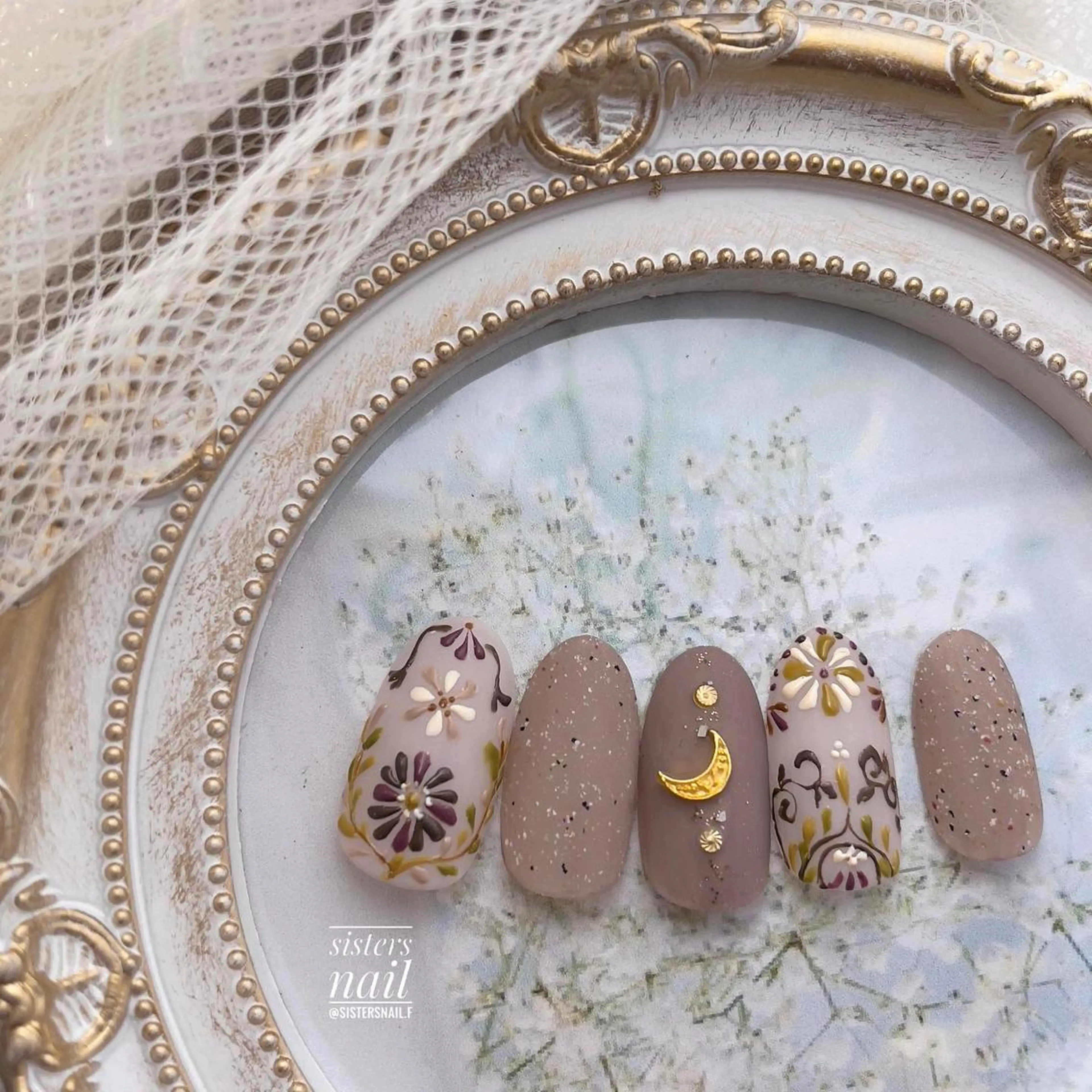 ネイル アートネイル フラワーネイル ジェルネイル ラメ(グリッター) 春ネイル ハンドネイル ハンドケア sisters nail.fのネイルデザイン