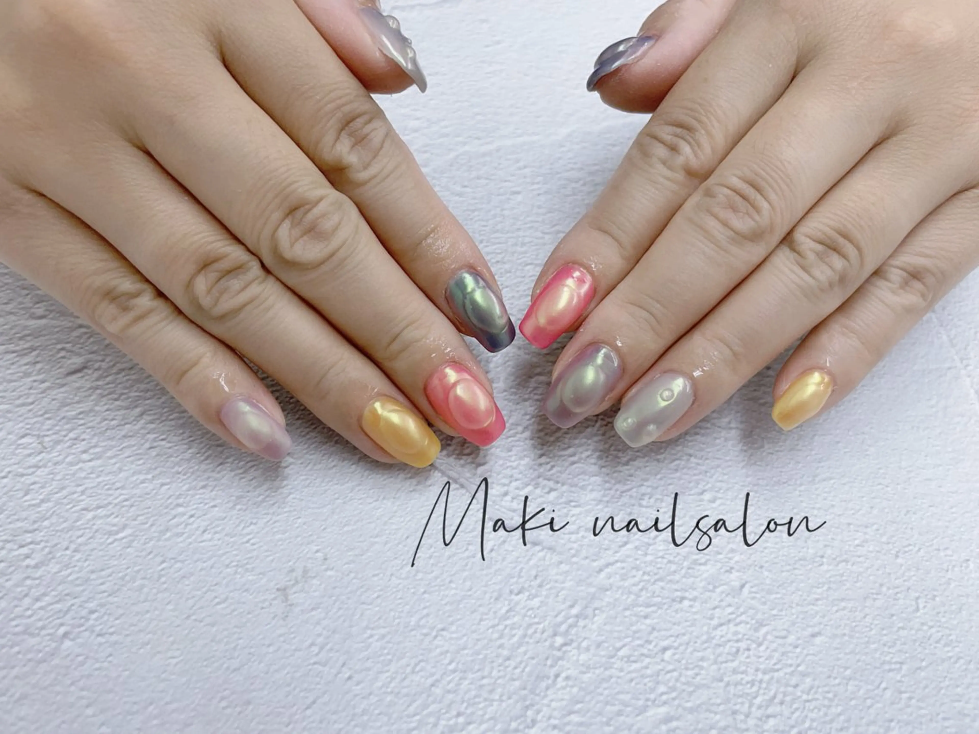 ネイル ハンドネイル マキ ネイルサロンのネイルデザイン