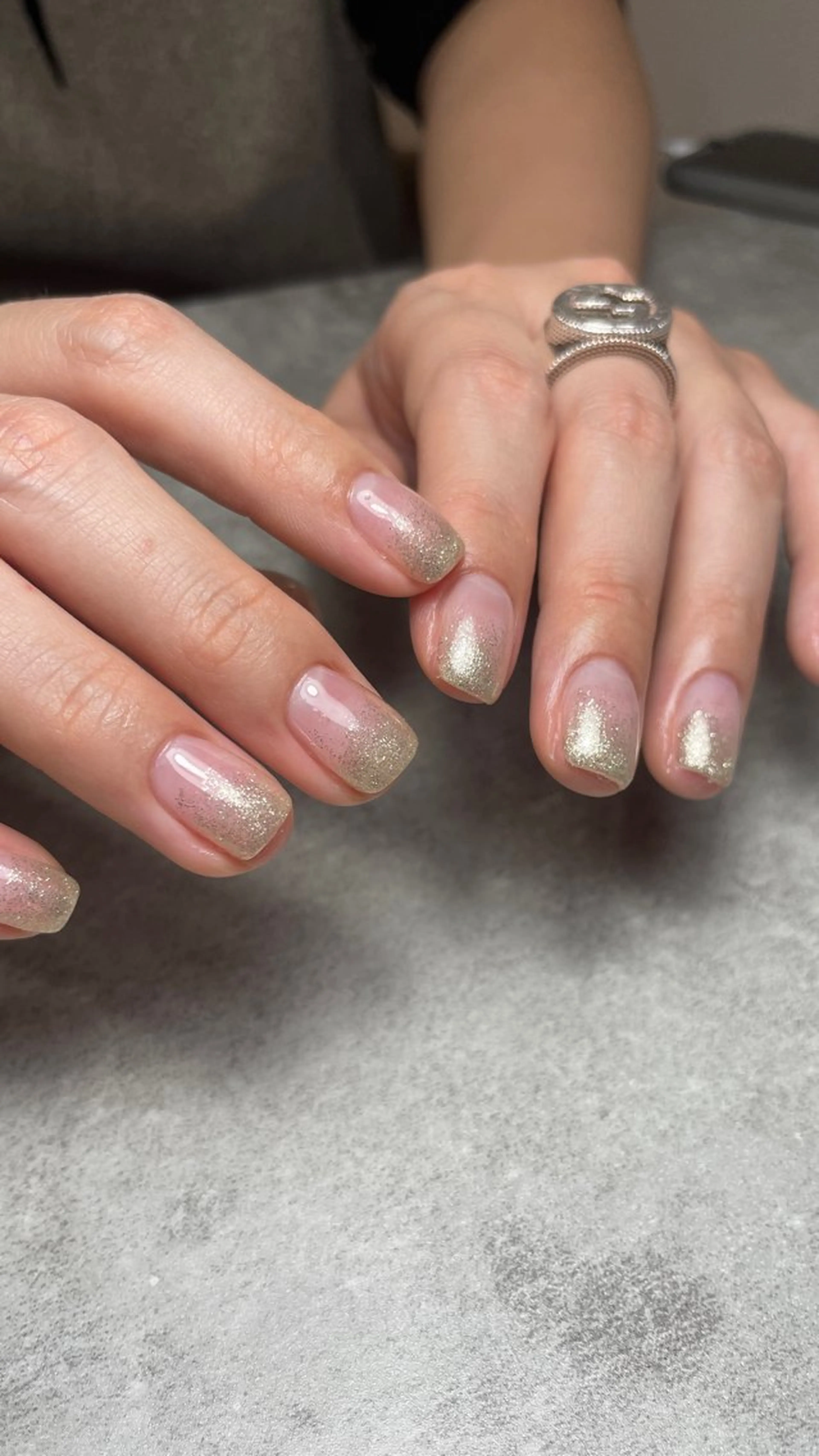 ネイル ラメ(グリッター) ハンドネイル ハンドケア NAILSALON SONA所属・T. Ranのネイルデザイン