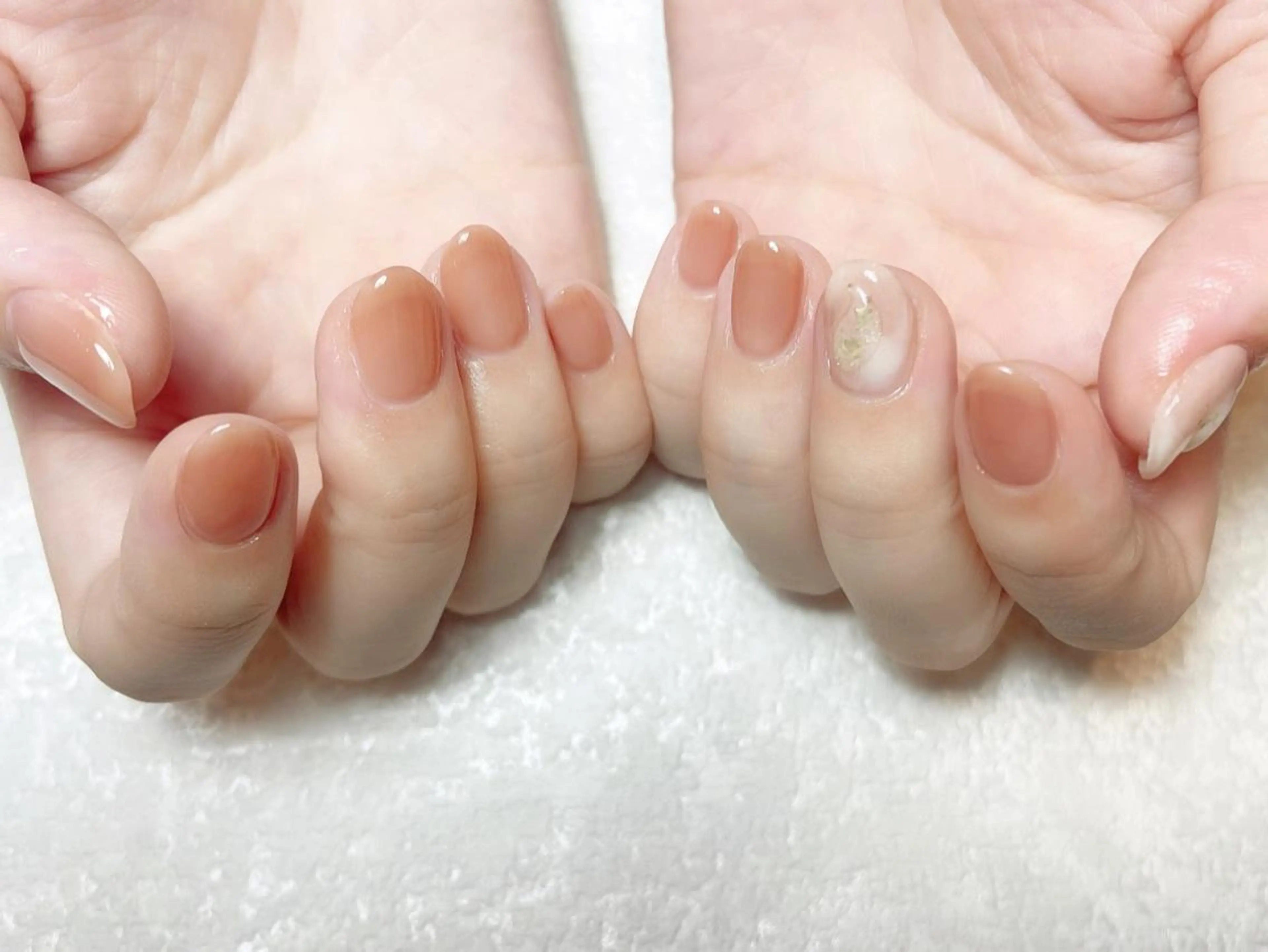 ネイル アートネイル ニュアンスネイル ピンク ピンクベージュ irono .のネイルデザイン