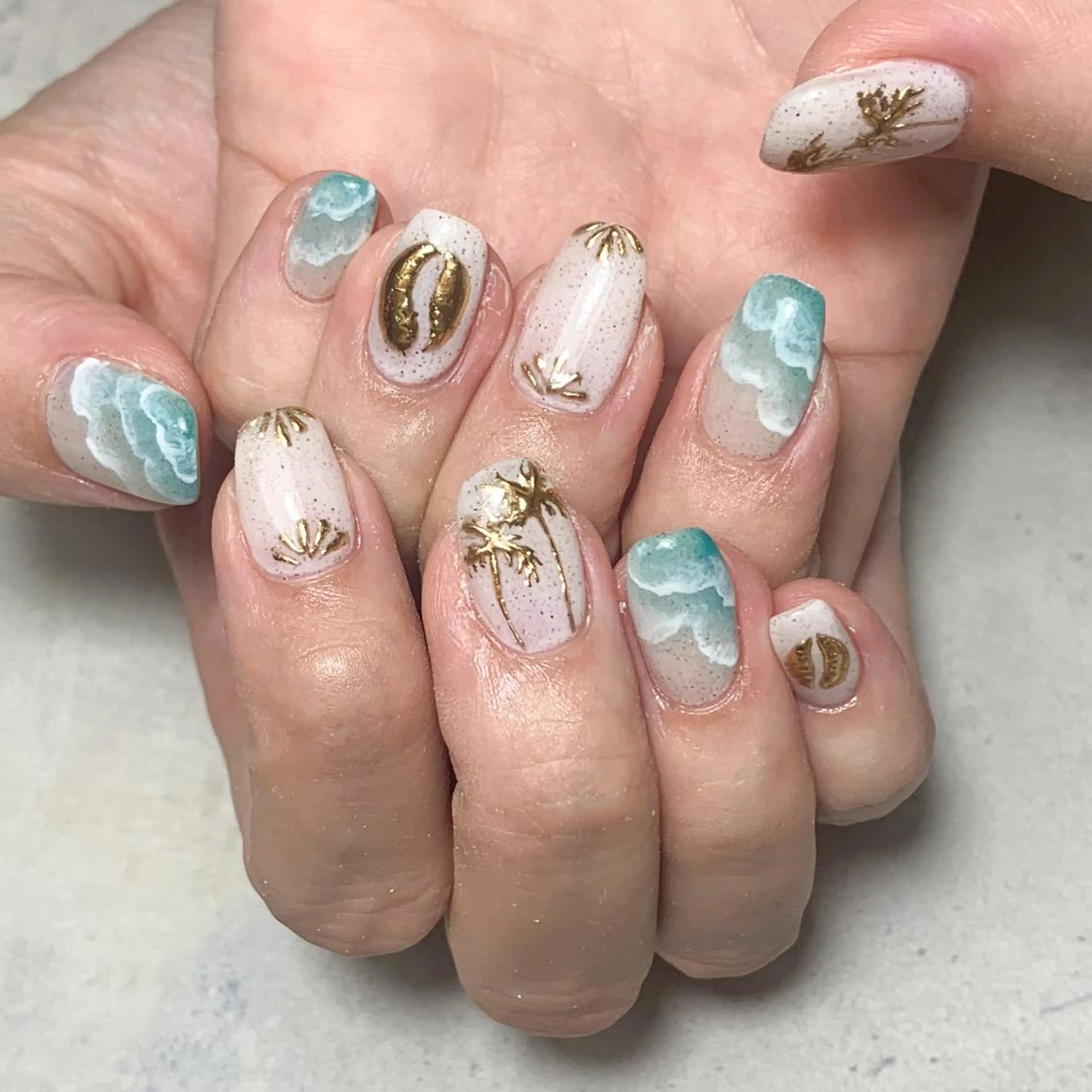 ネイル ハンドネイル atelier FIORITURA所属・FIORITURA aiのネイルデザイン