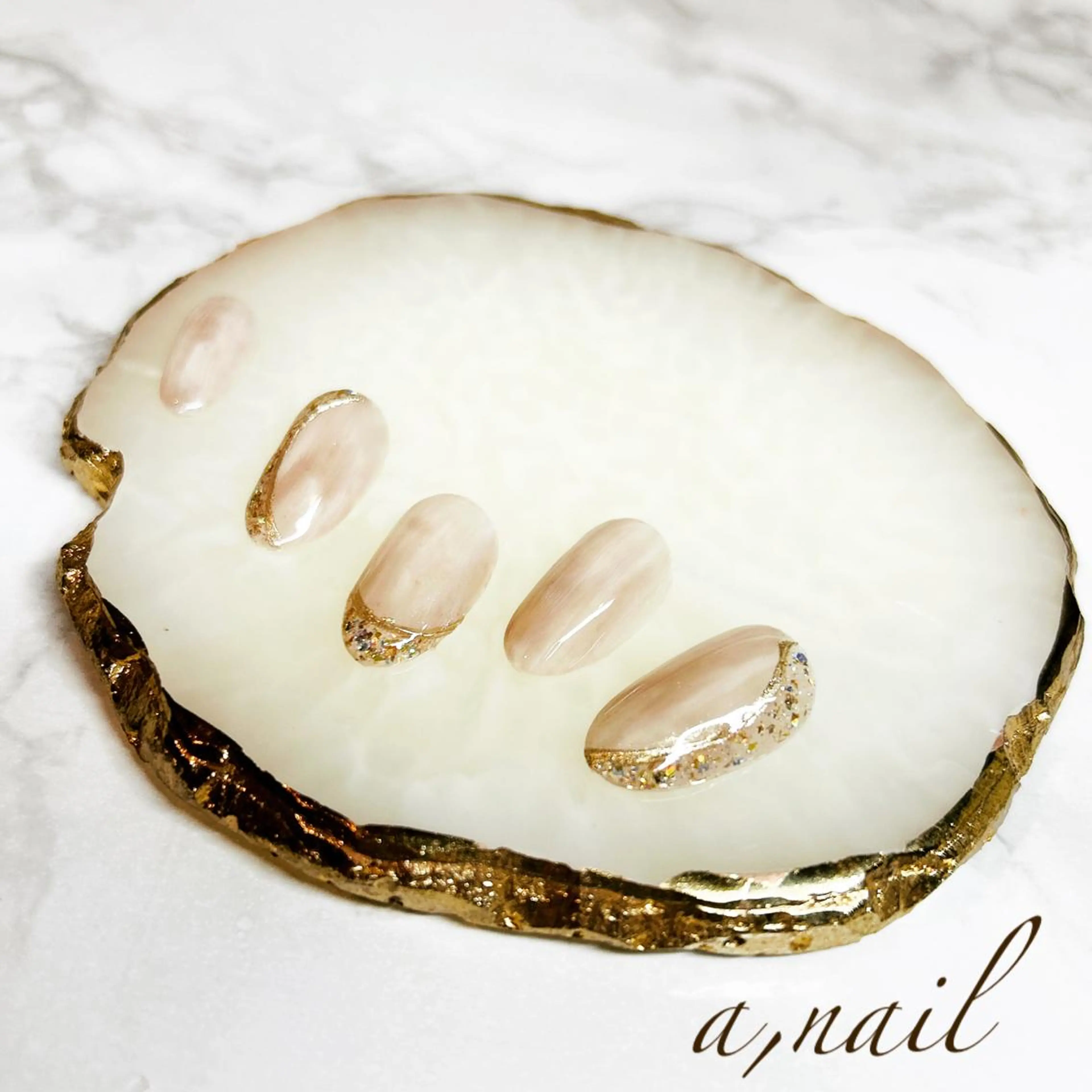 ネイル ジェルネイル グラデーション キラキラネイル ミラーネイル ニュアンスネイル ネイルサロン エーネイルのネイルデザイン