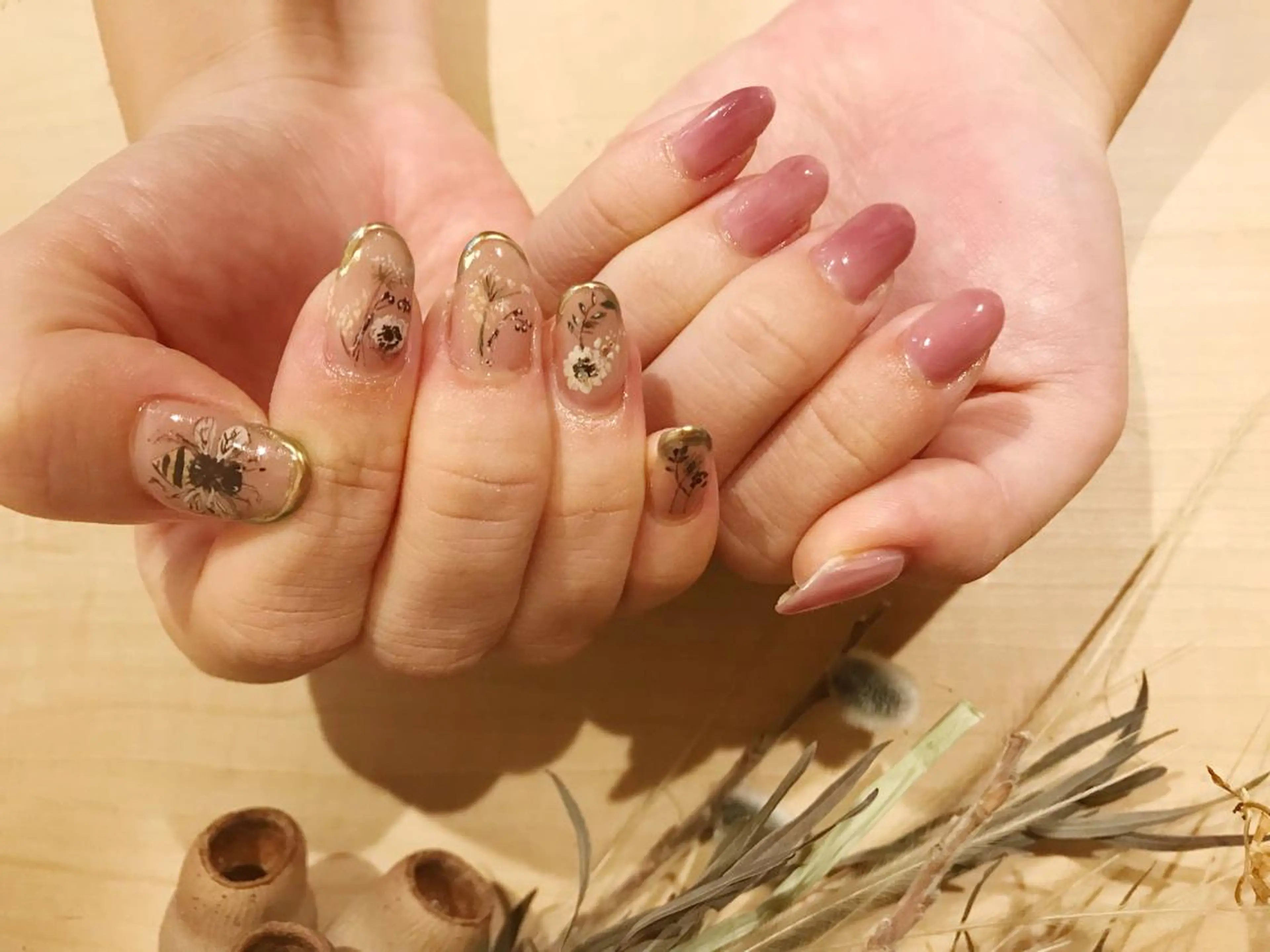 ネイル ハンドネイル フットネイル rebon＊ natsukiのネイルデザイン