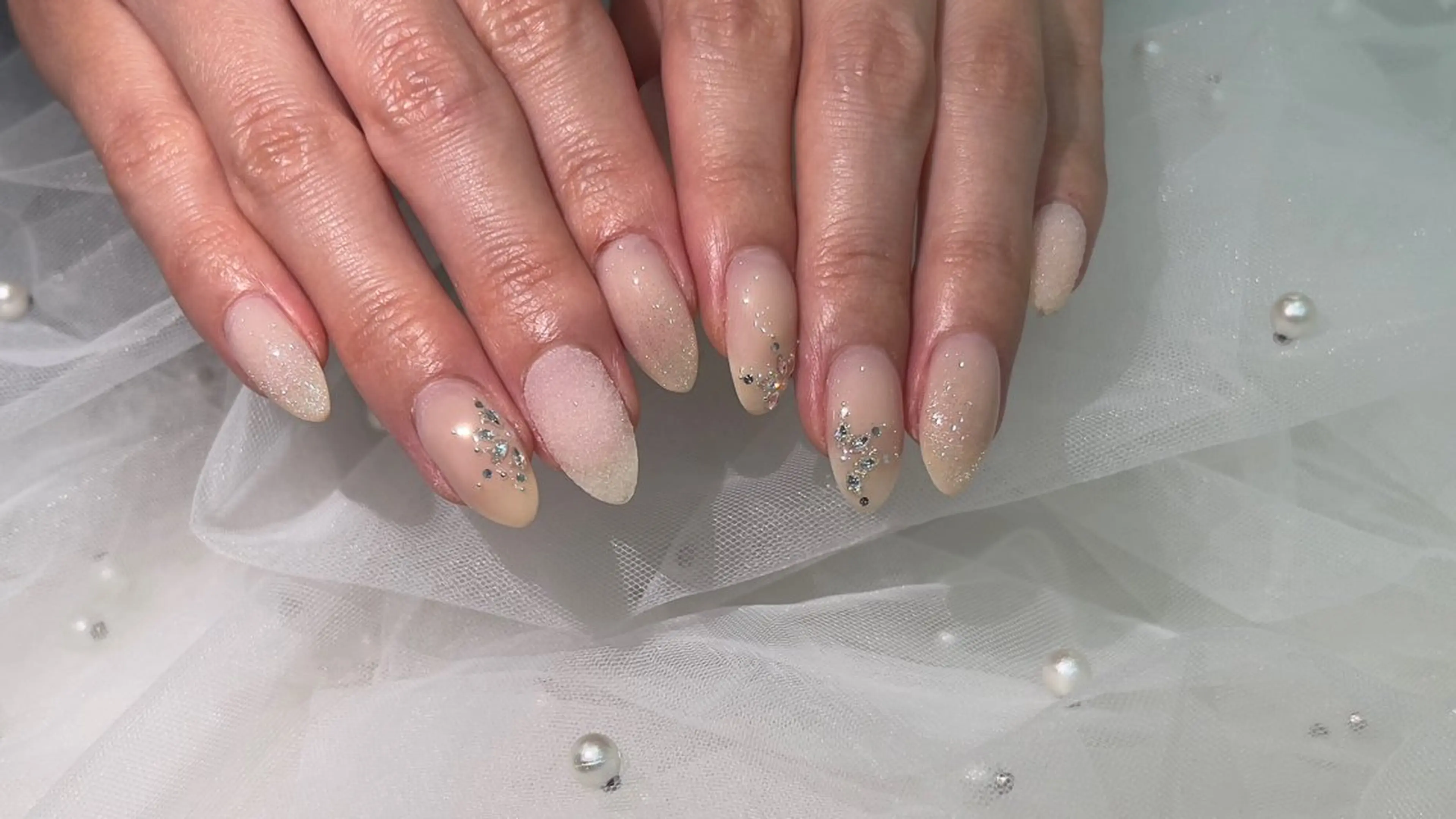 ネイル ボルドー ブラウン チークネイル ドット フットネイル ハンドネイル Rin Rinのネイルデザイン