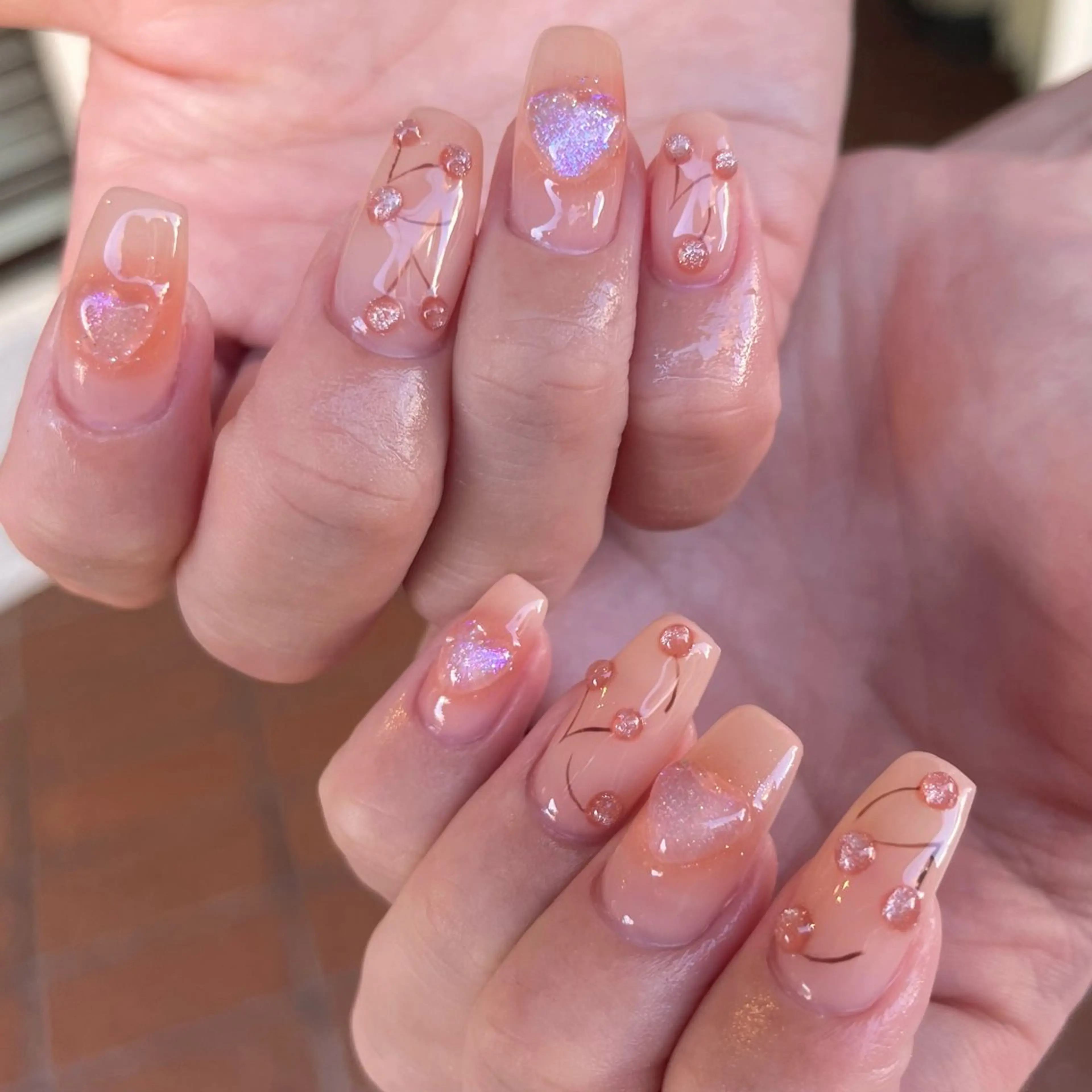 ネイル チークネイル オレンジ ぷっくりネイル ハンドネイル ballie／小野原 なつみのネイルデザイン