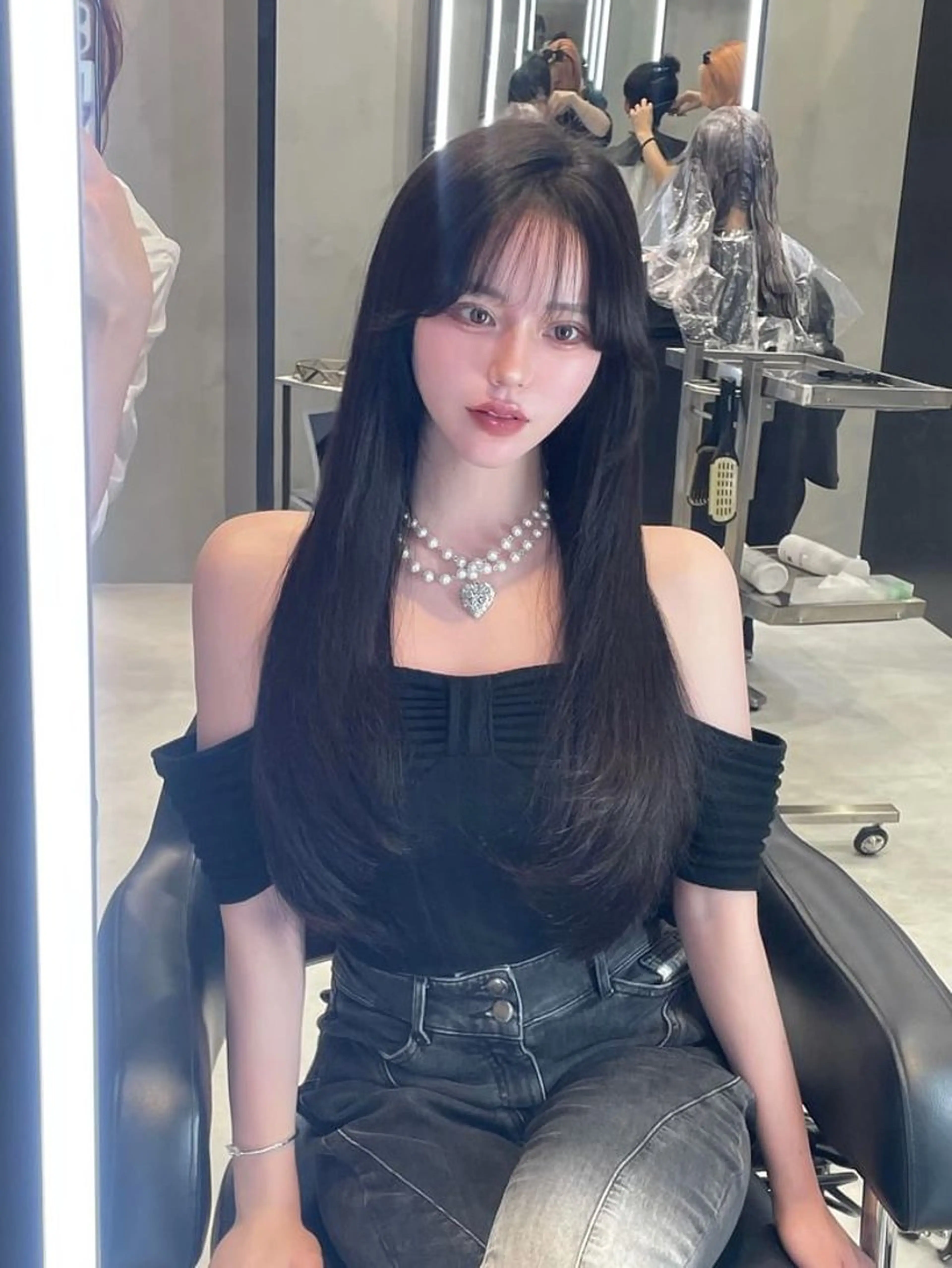 ロング カット ヘアカラー 韓国ヘア🇰🇷 YURIYAのヘアスタイル