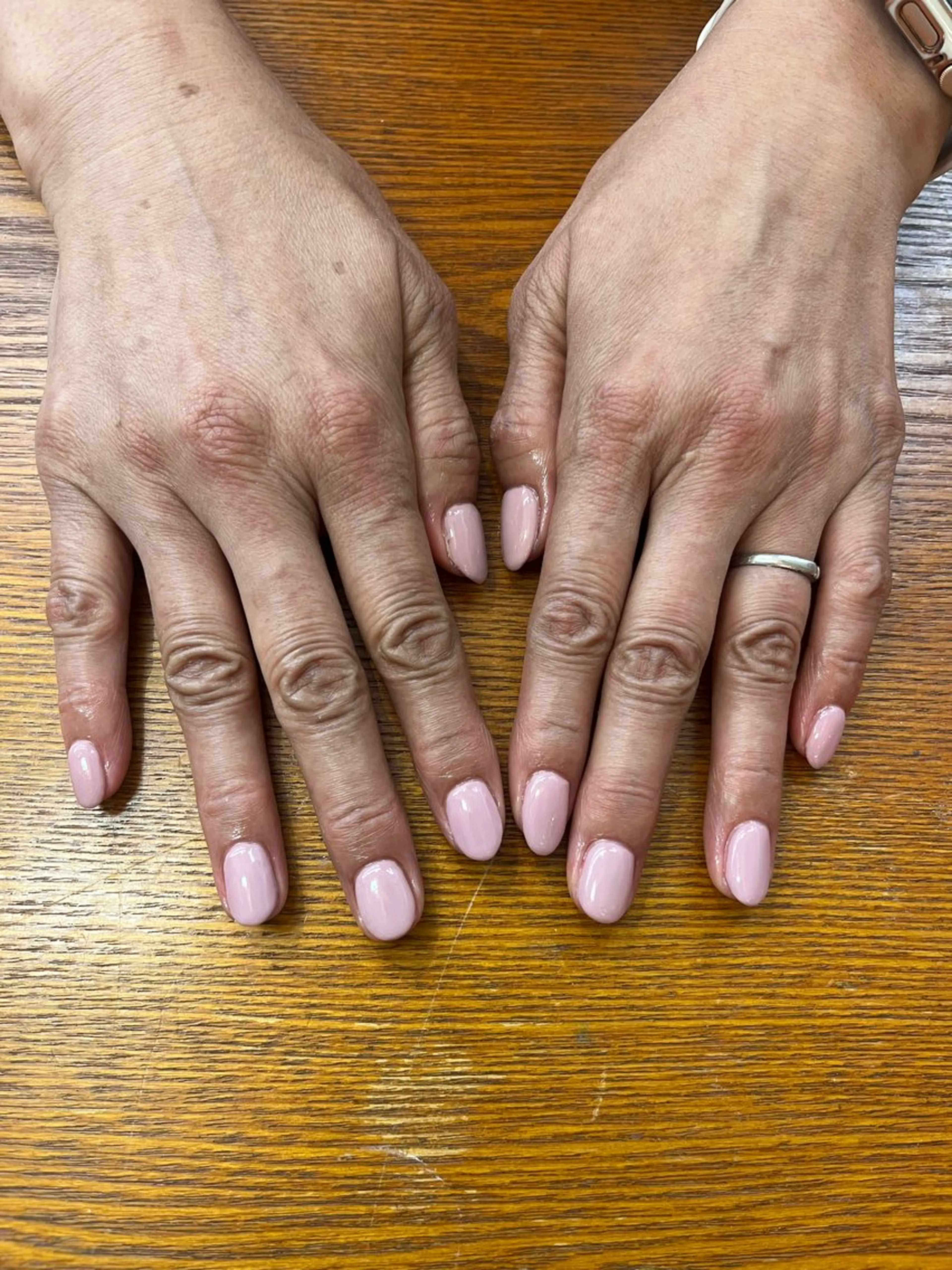 ネイル ワンカラーネイル 羽兼 楓夏のマツエク・マツパデザイン