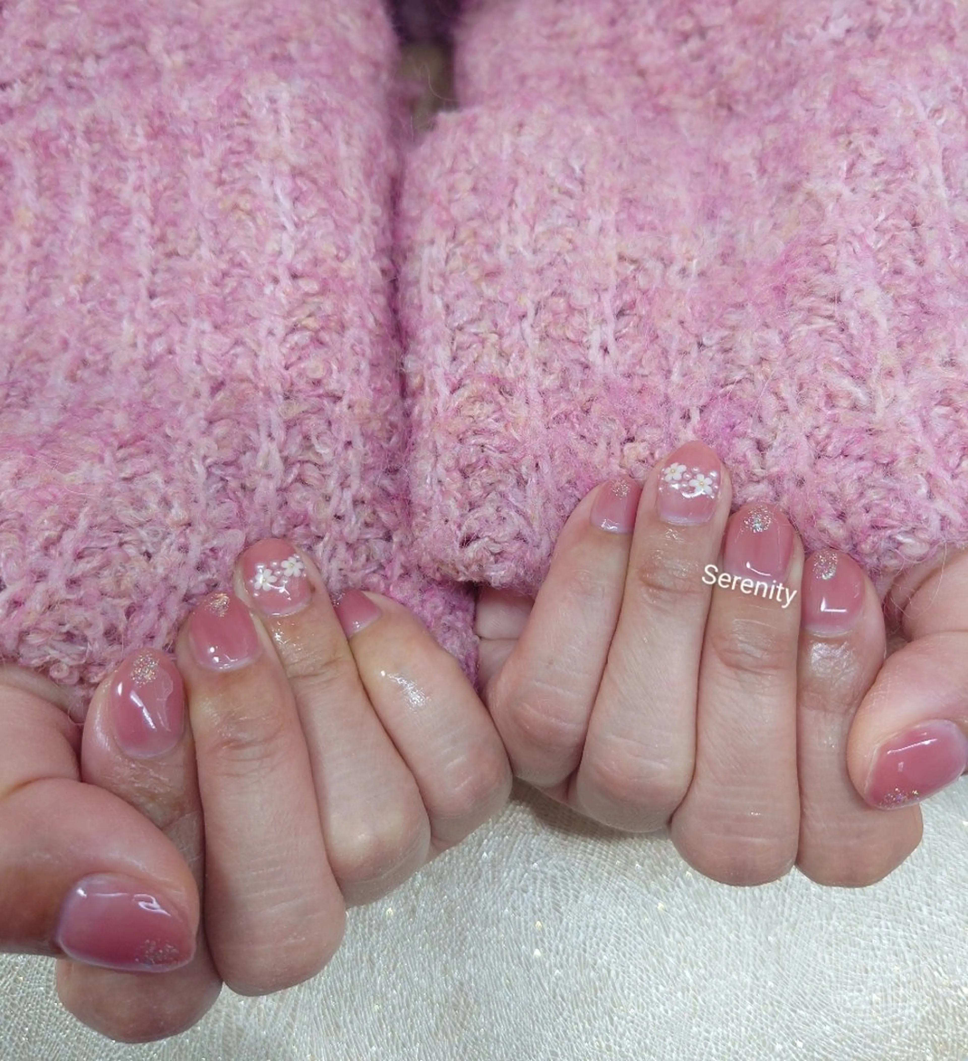 ネイル キラキラネイル ピンク 春ネイル nail  serenityのネイルデザイン