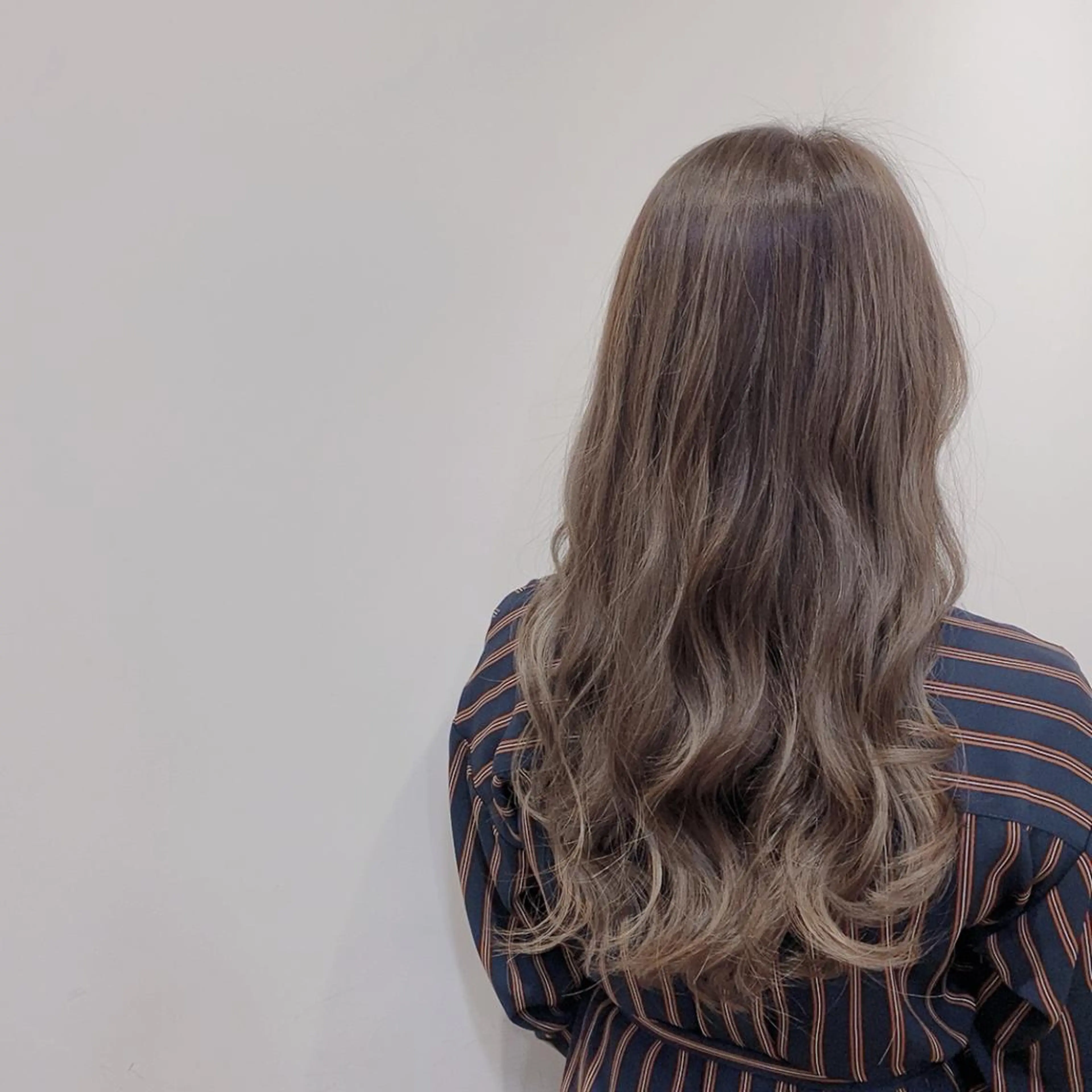 ロング 推しカラー🎨横浜 ブリーチ/ yuaのヘアスタイル