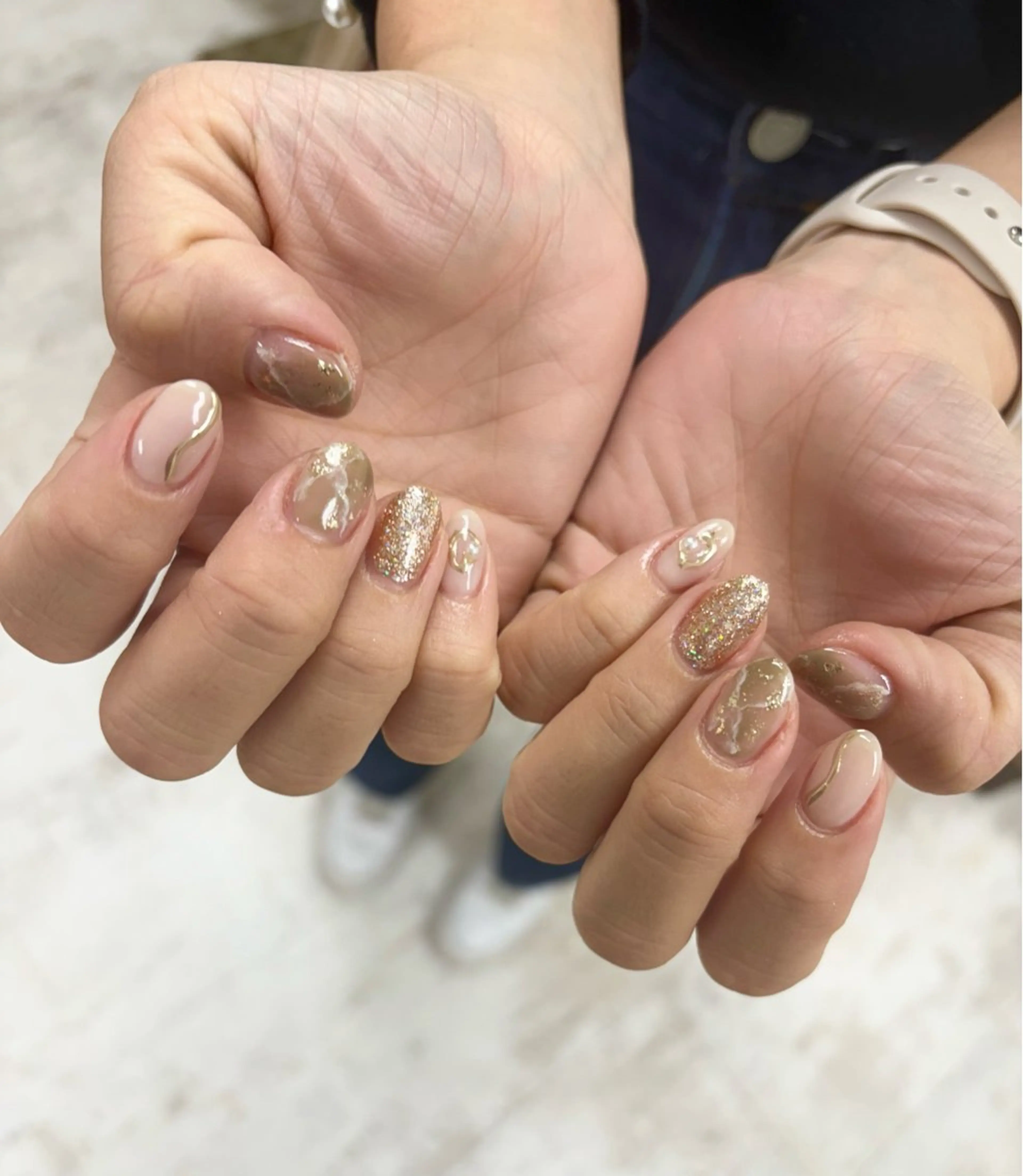 ネイル マハロネイルサロン横浜店所属・吉田 里菜のネイルデザイン