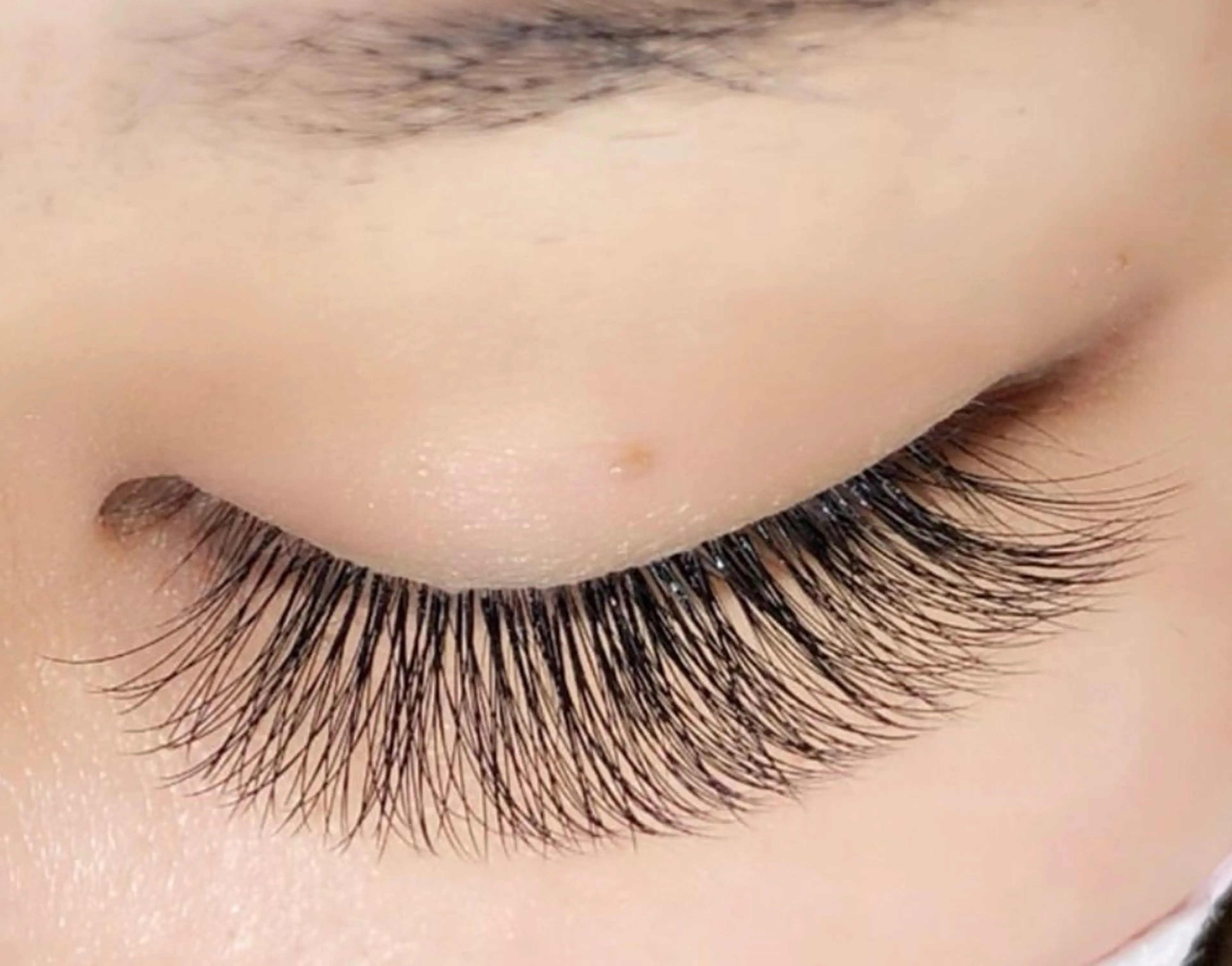 マツエク・マツパ ボリュームラッシュ 小林 リンのマツエク・マツパデザイン