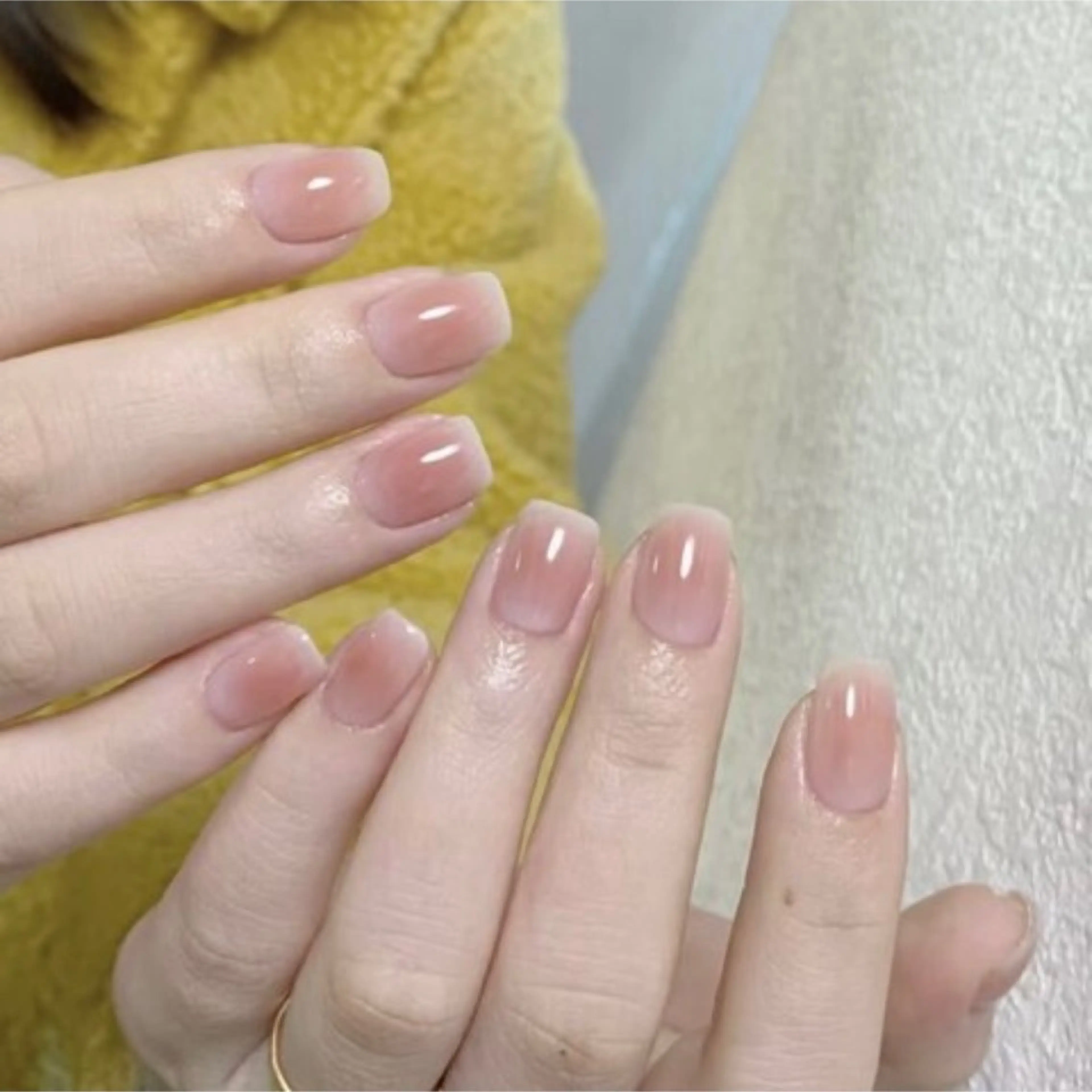 ★自爪★チークネイルの写真