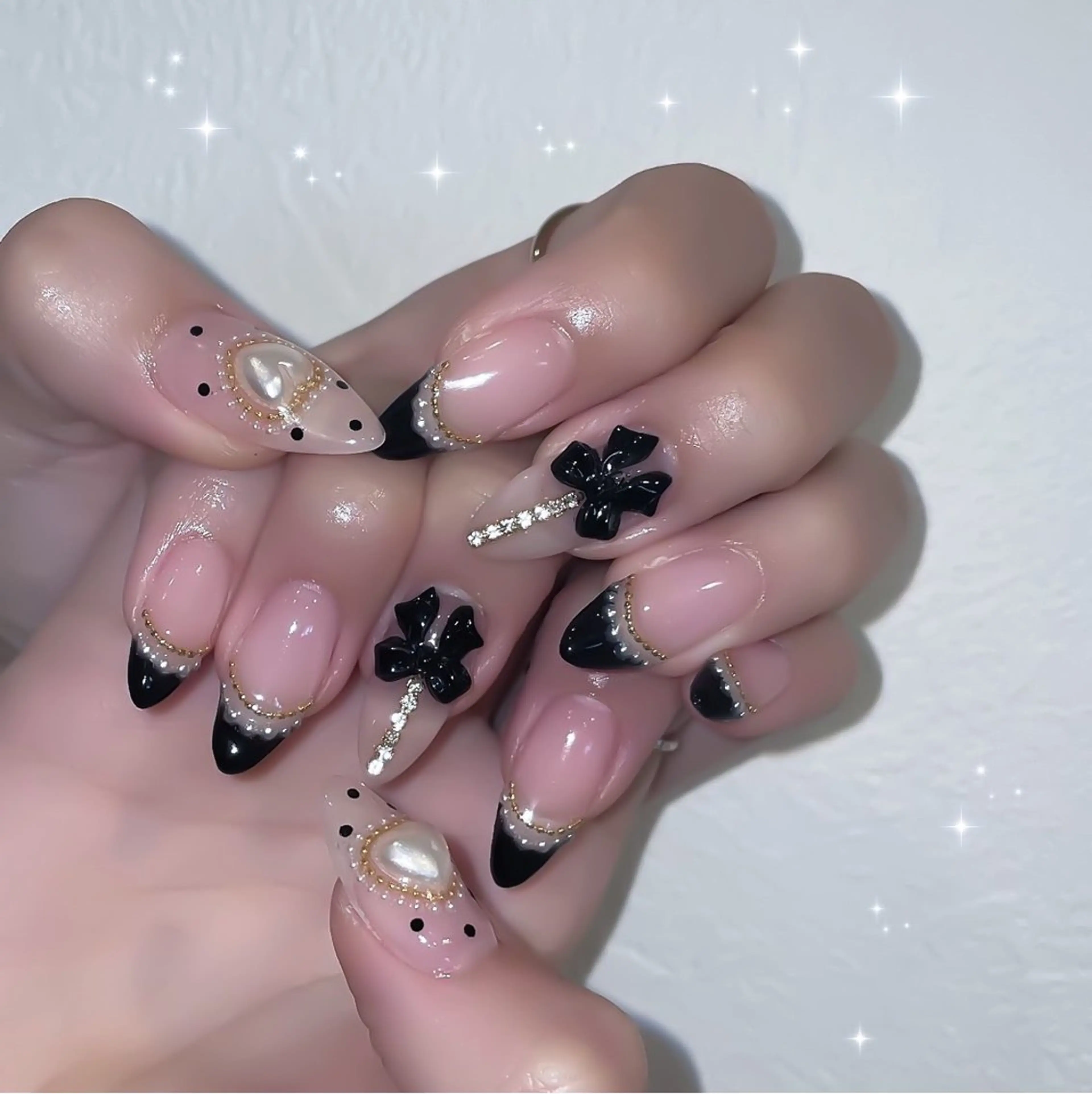 ネイル アイラッシュサロン新宿所属・_Nail_ Amiのネイルデザイン