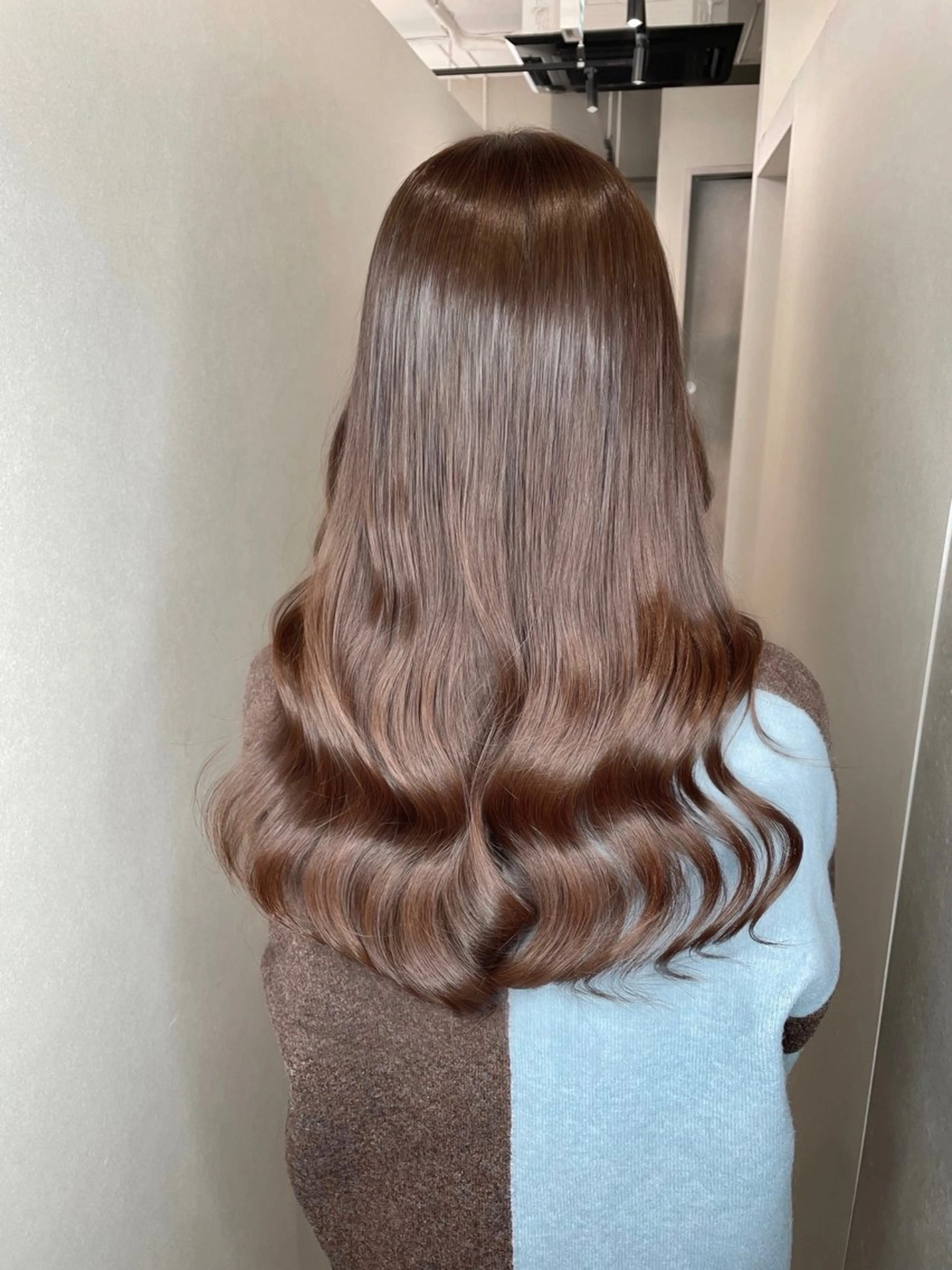 セミロング カラー 透明感カラー 髪質改善 ヘアカラー トリートメント 今井 勝也のヘアスタイル