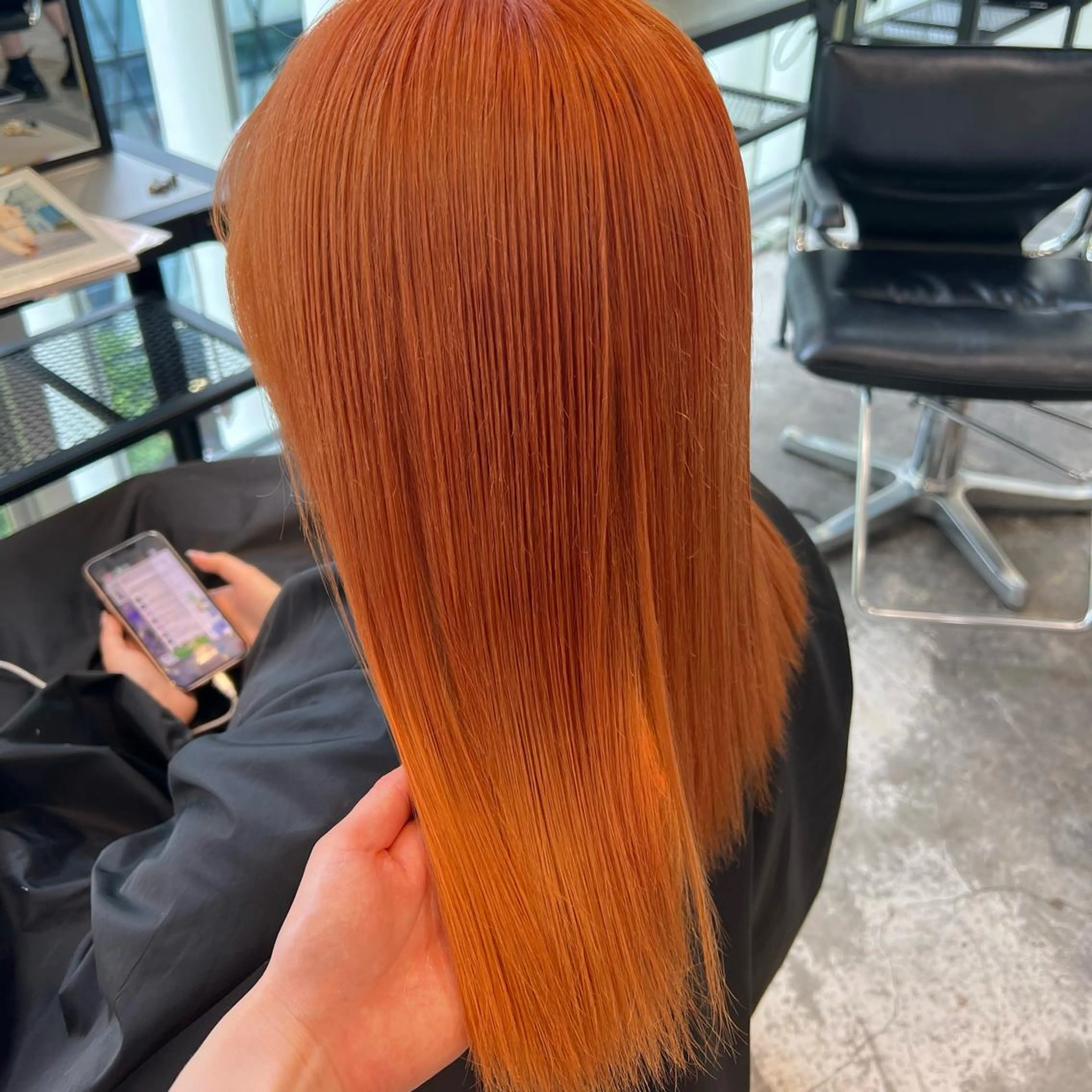 セミロング カラー 🌼動き×透明感🩵 ハイトーン/ナナのヘアスタイル