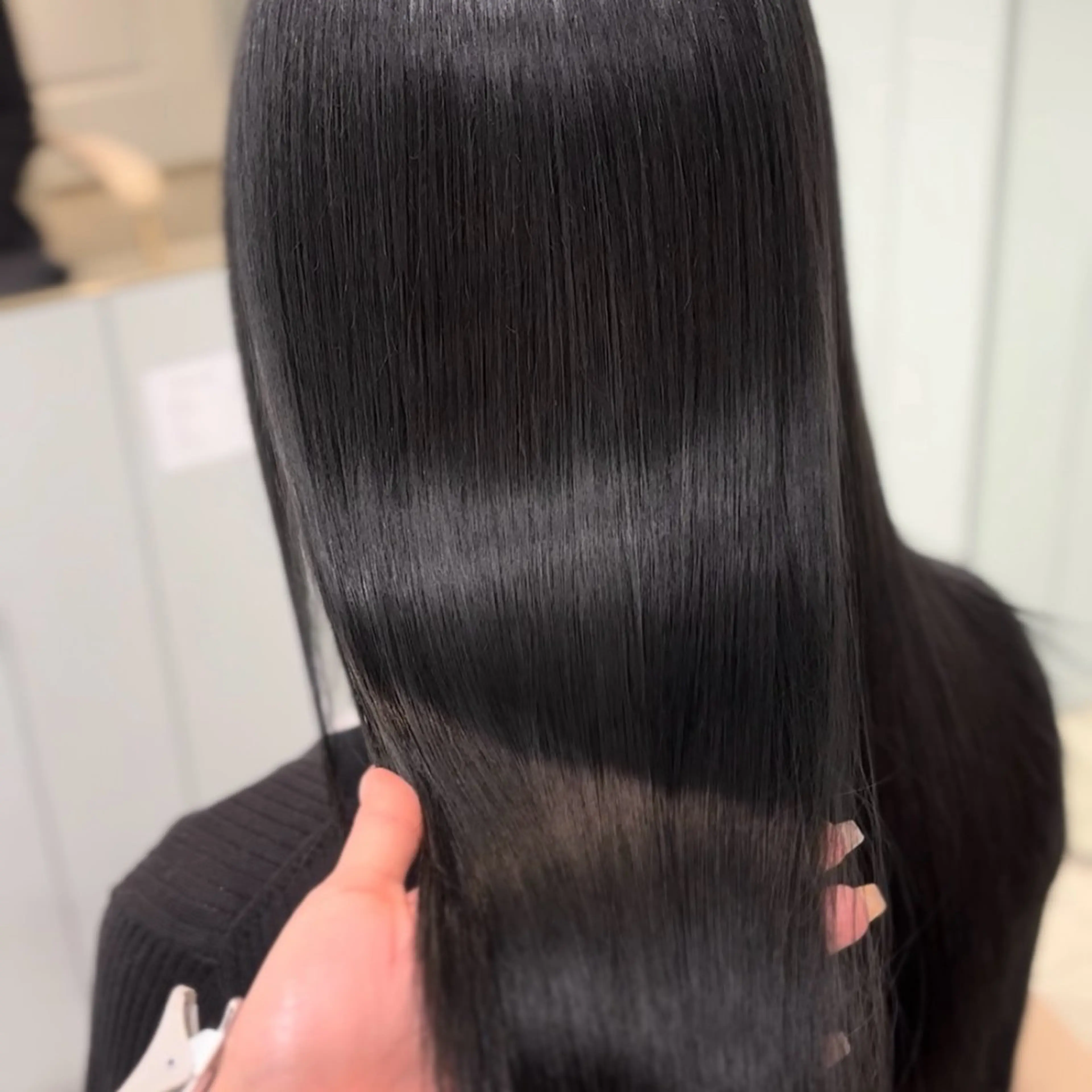 カラー 縮毛矯正 カット ヘアカラー 縮毛矯正 トリートメント 縮毛矯正／レイヤー／ 髪質改善／海月のヘアスタイル