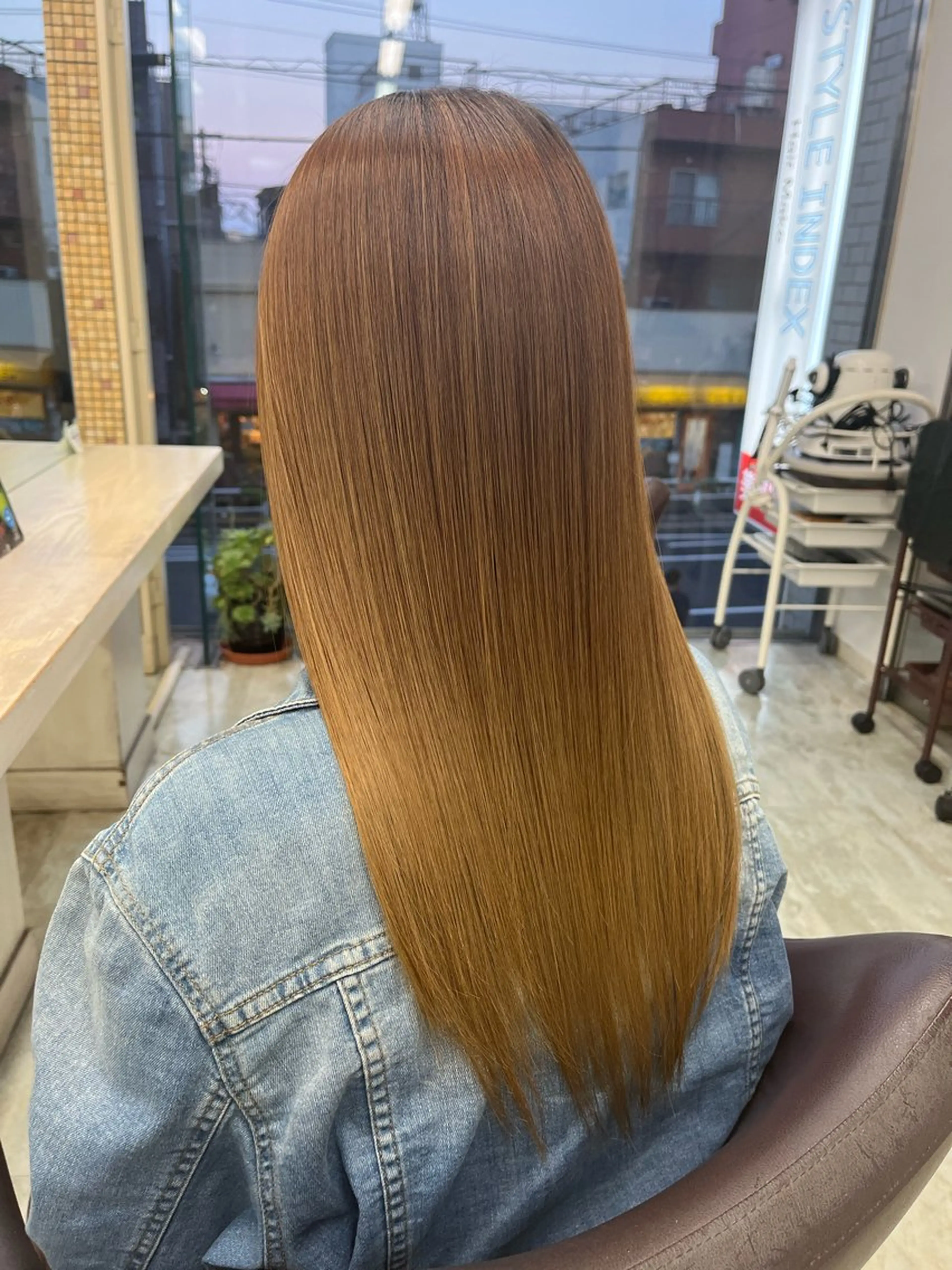 基本カットのみでお受けしています。場合によってはシャンプーさせていただく事もありますのでご了承ください。の写真