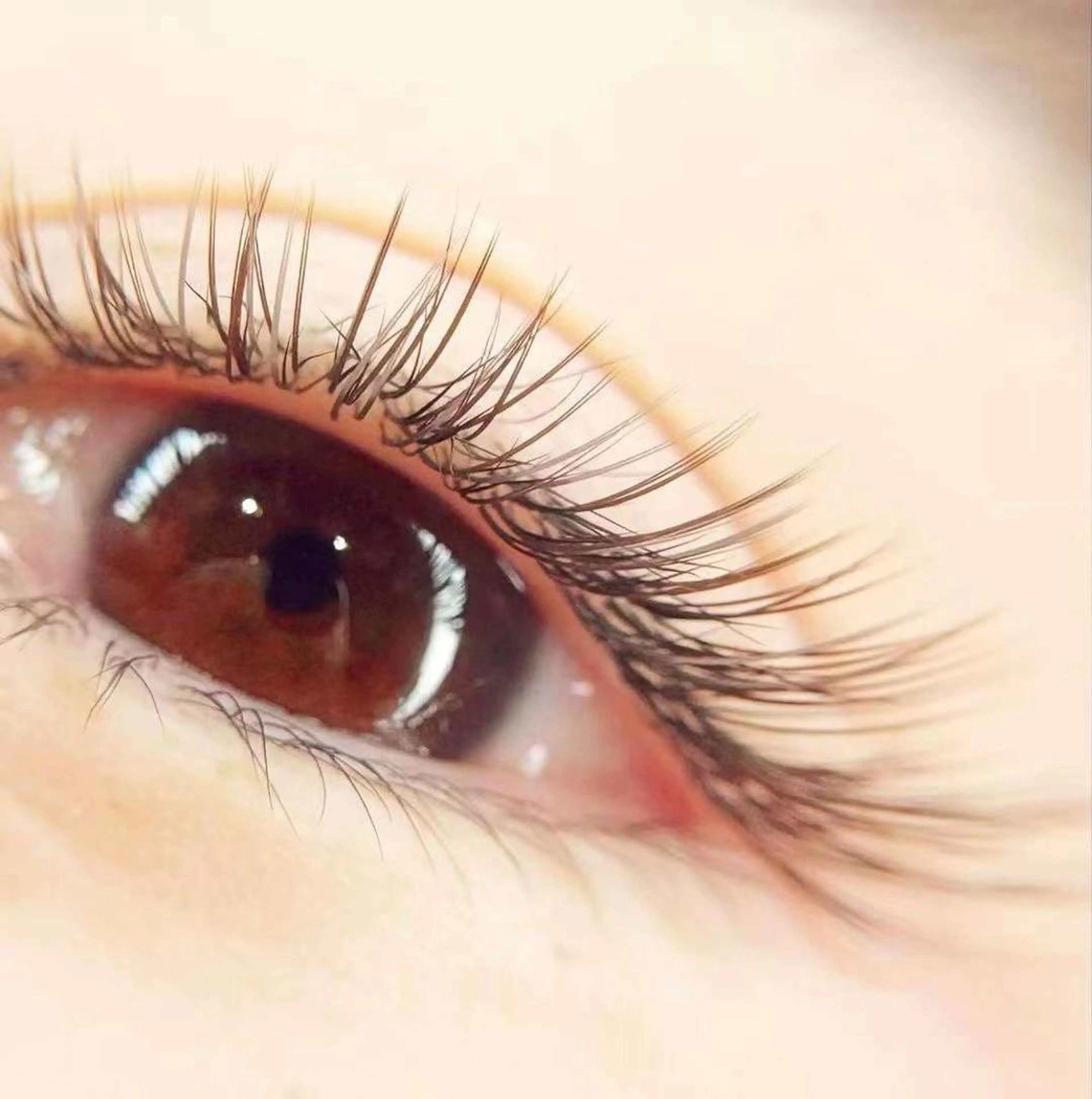 マツエク・マツパ 目尻長め ボリュームラッシュ 伊藤名紬 マツエク専門のマツエク・マツパデザイン