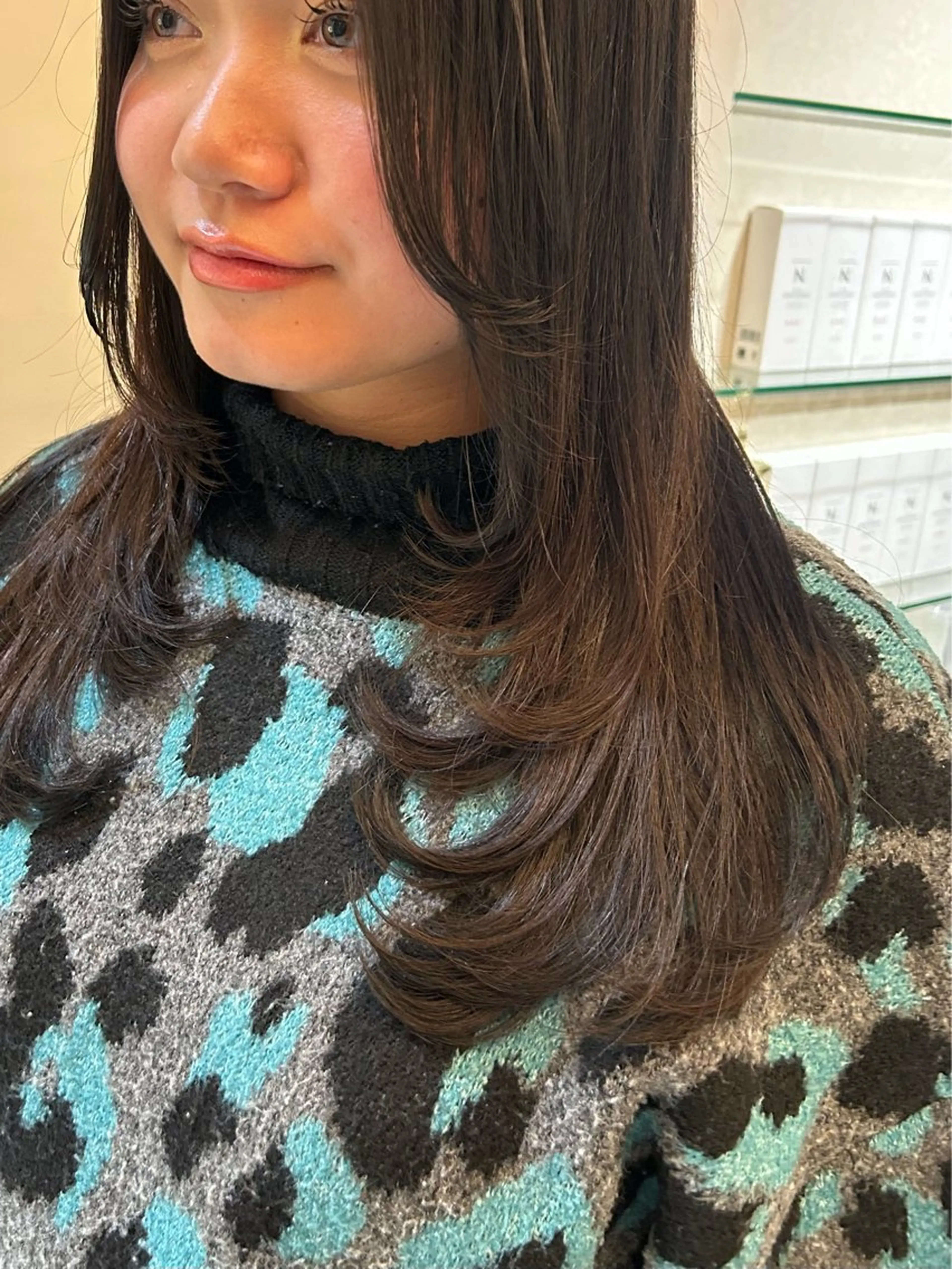 ロング レイヤーカット 小顔カット 南 菜花のヘアスタイル