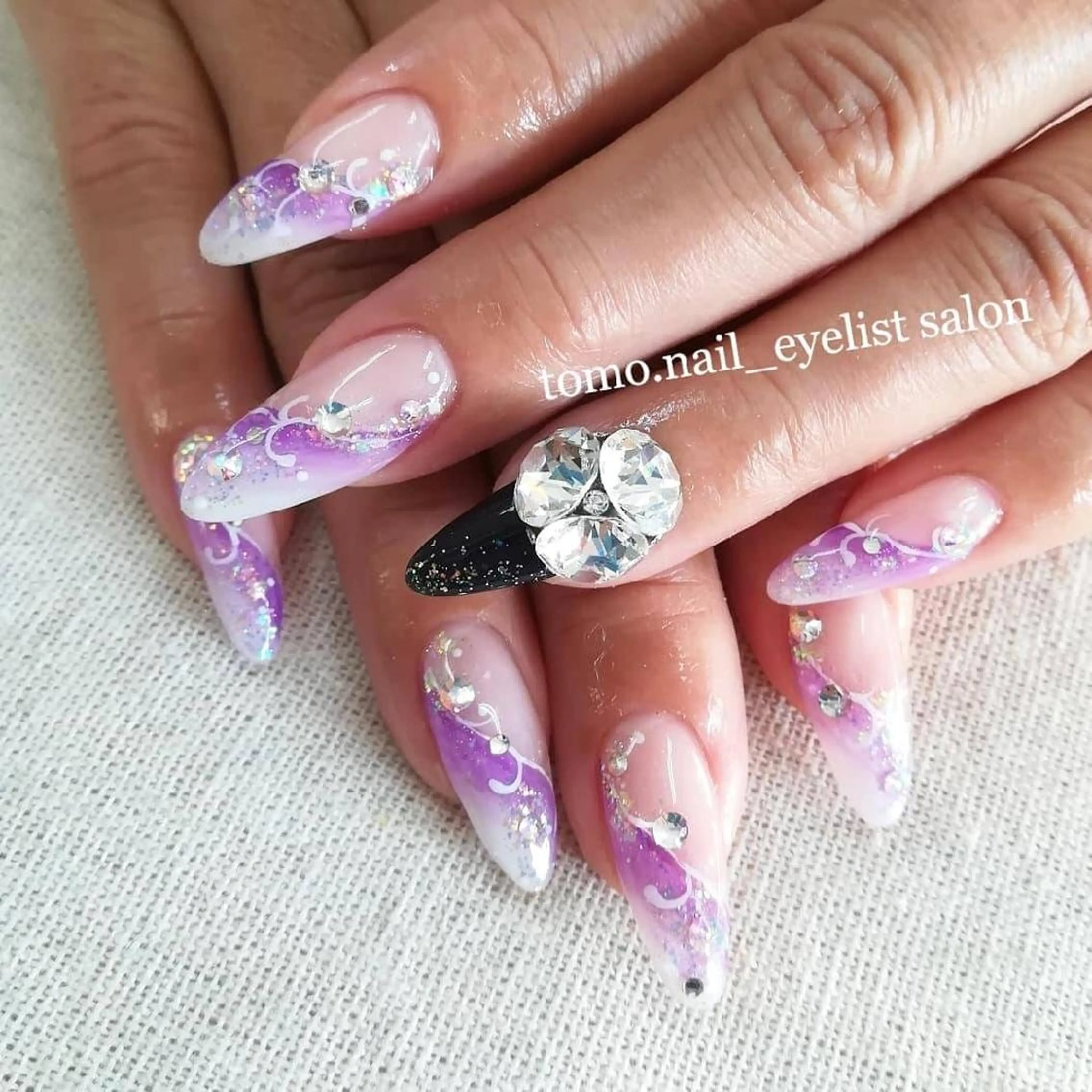 ネイル シンプルネイル tomonail eyelistのマツエク・マツパデザイン