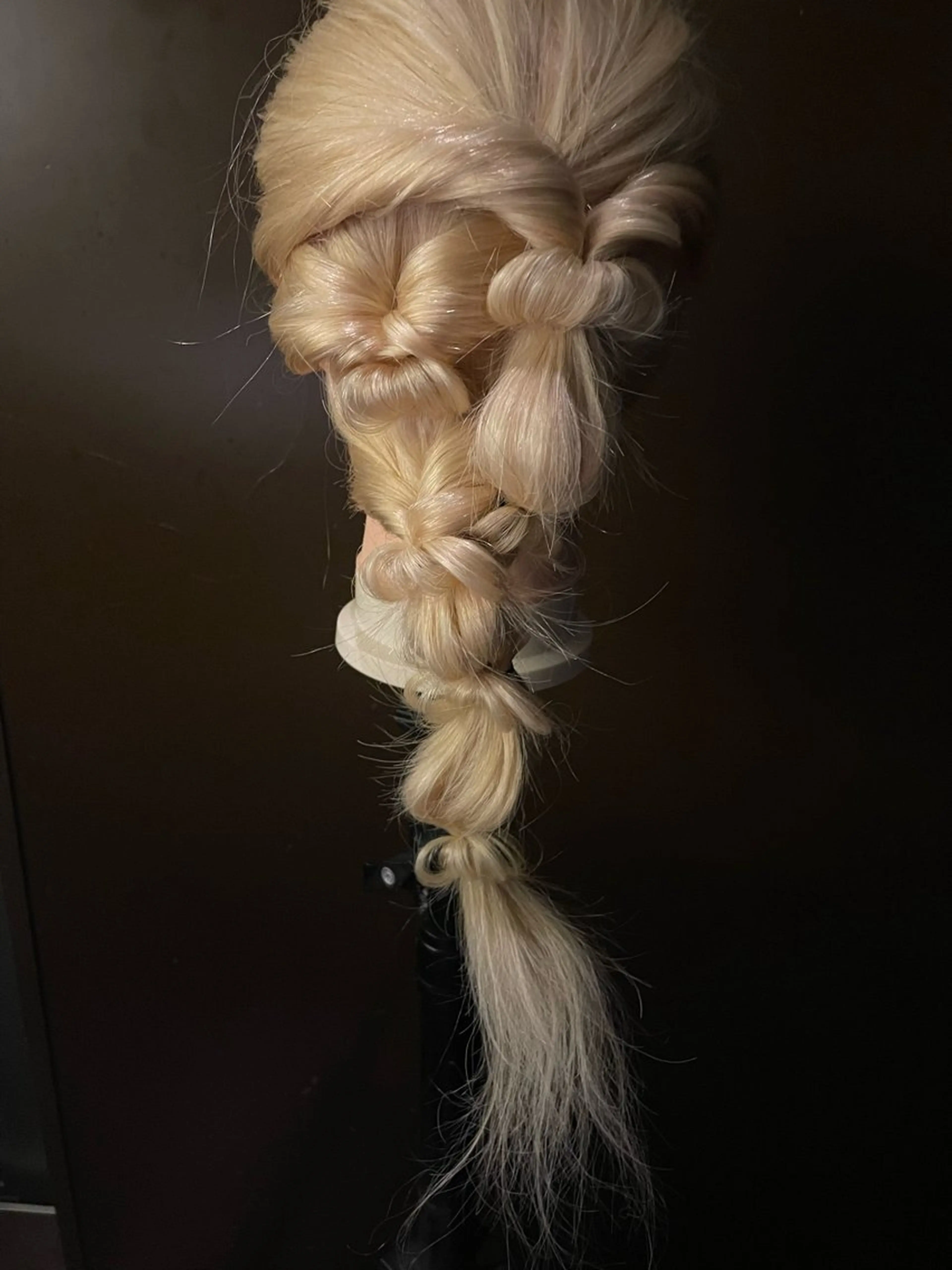 セミロング ヘアセット 青木 美樹の眉毛・アイブロウイメージ