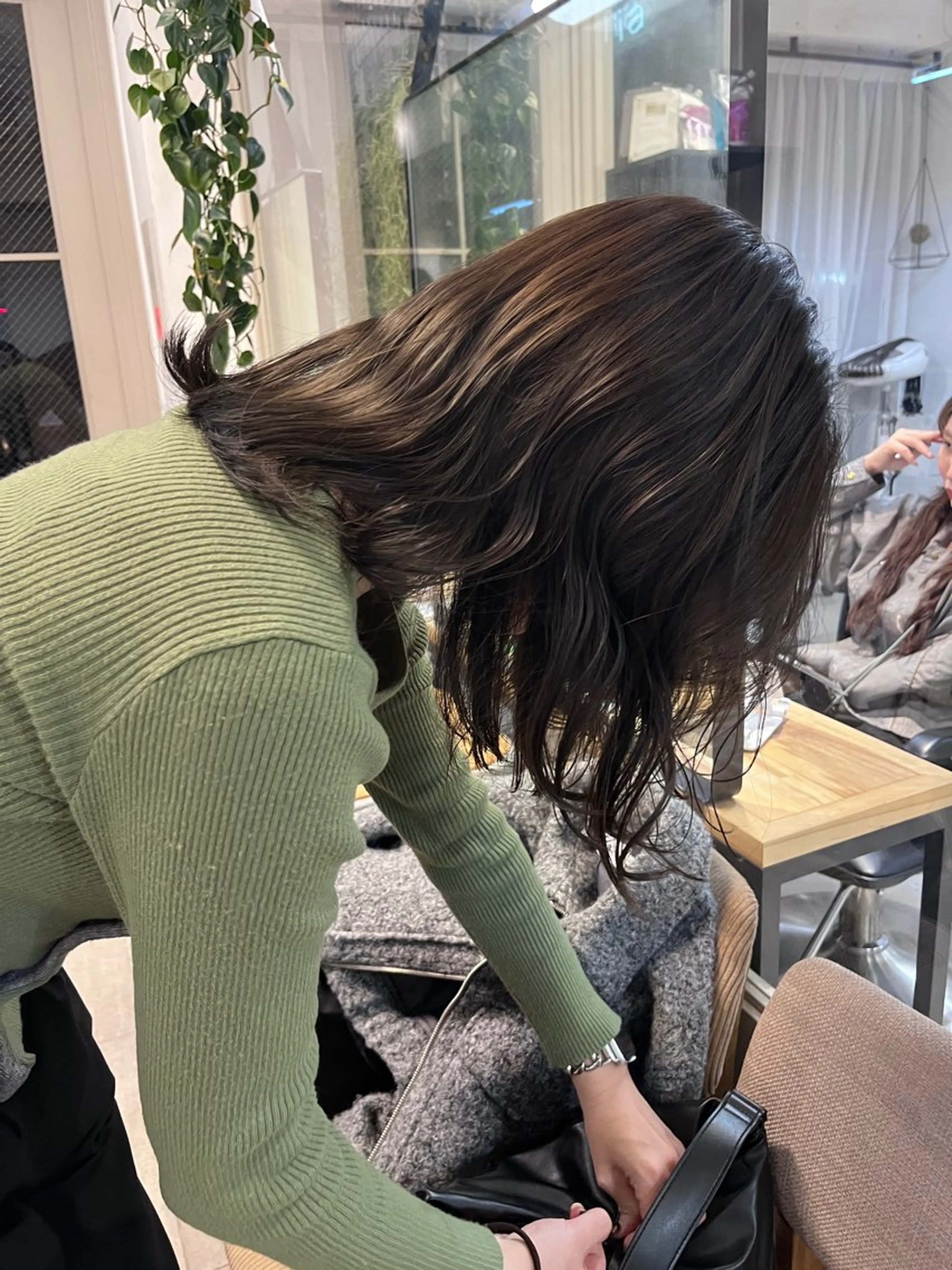 ミディアム カラー 透明感カラー ヘアカラー トリートメント ナチュラルなヘア /ヨシダトモキのヘアスタイル