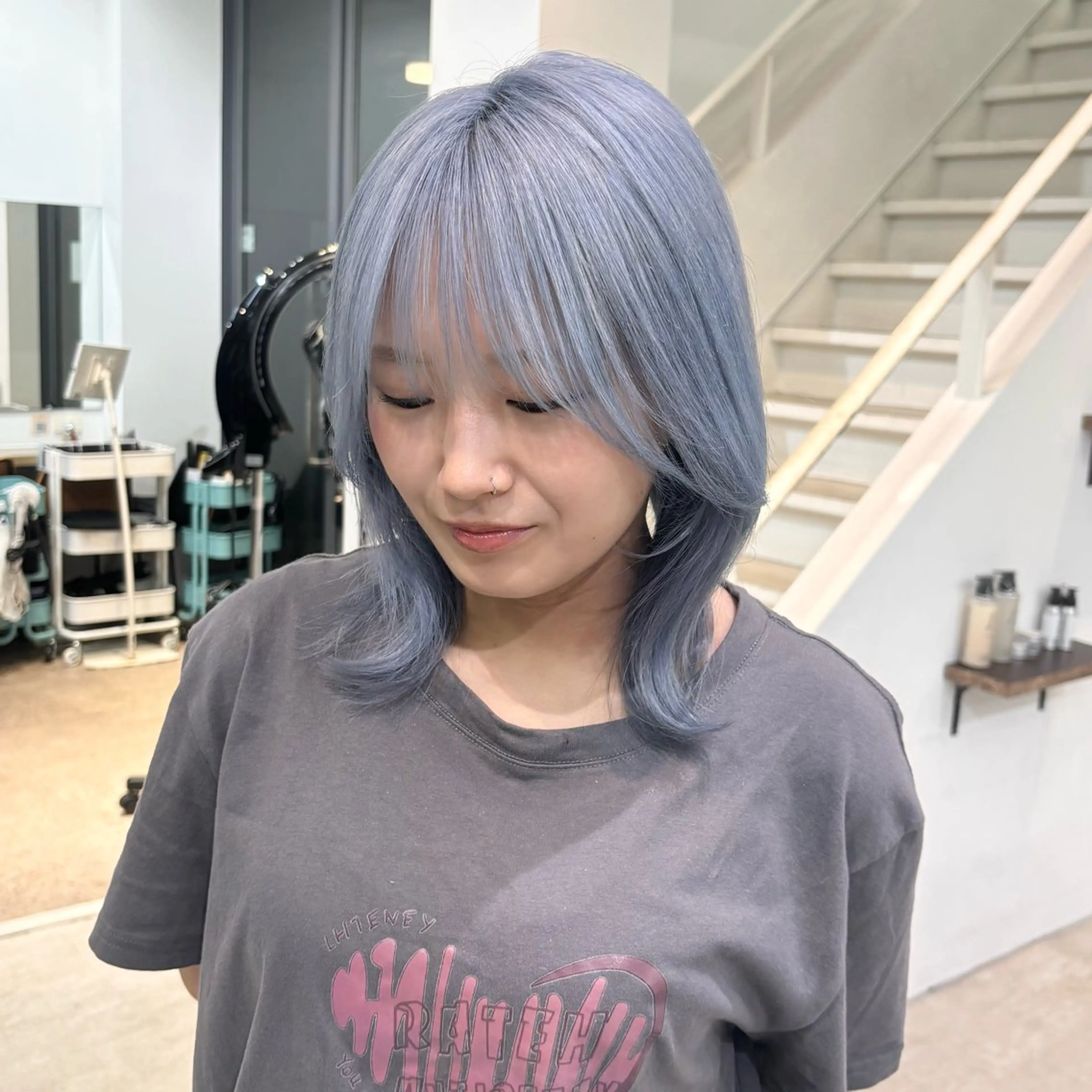 【明るくしたい方‼️】ブリーチありダブルカラー　根元のリタッチ/全体のブリーチ+カラー（髪質改善カラーに変更可）の写真